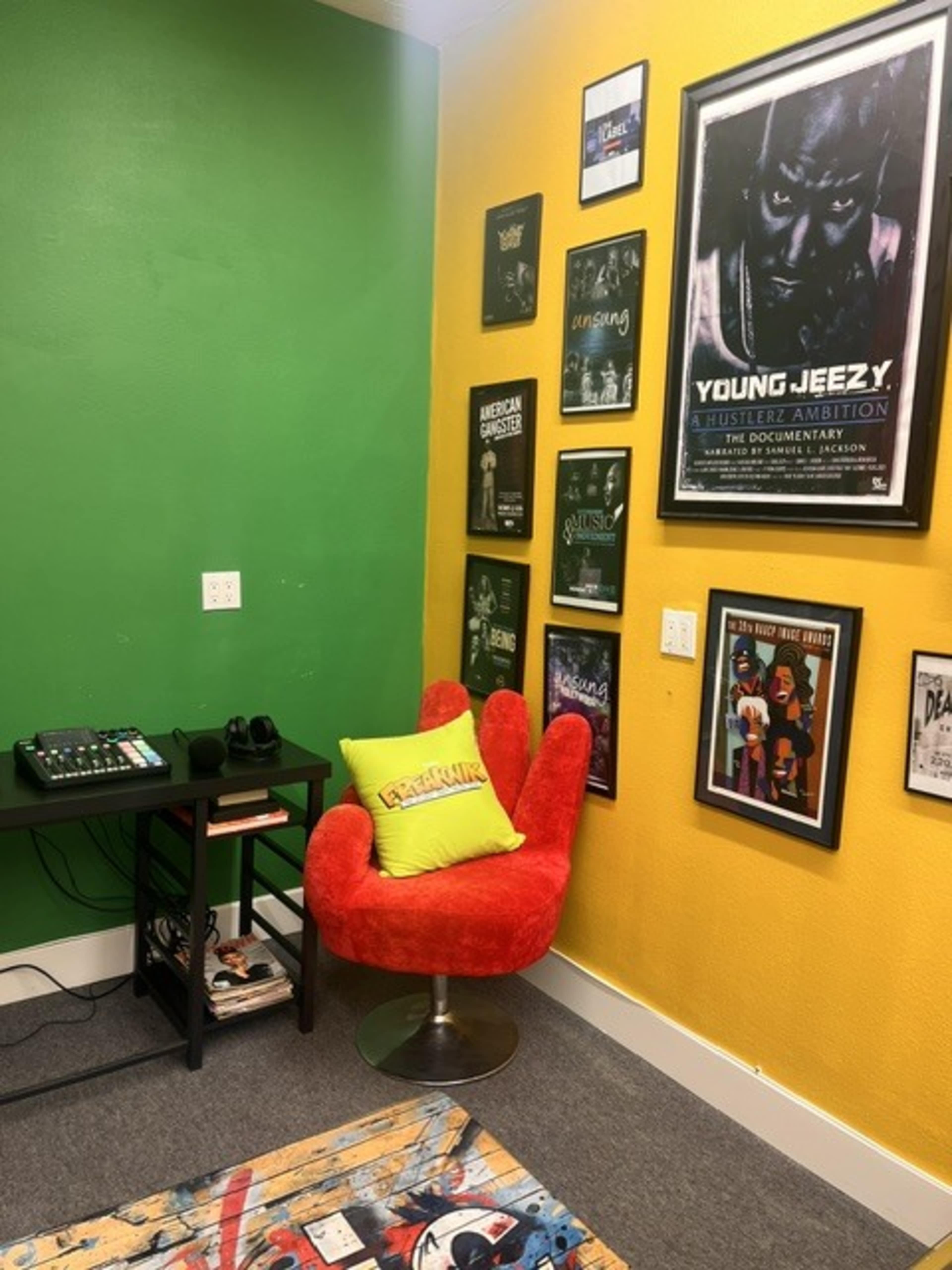 Colorful TV/Film & Podcast Studio/Meeting Space Image in North Hollywood, North Hollywood, CA