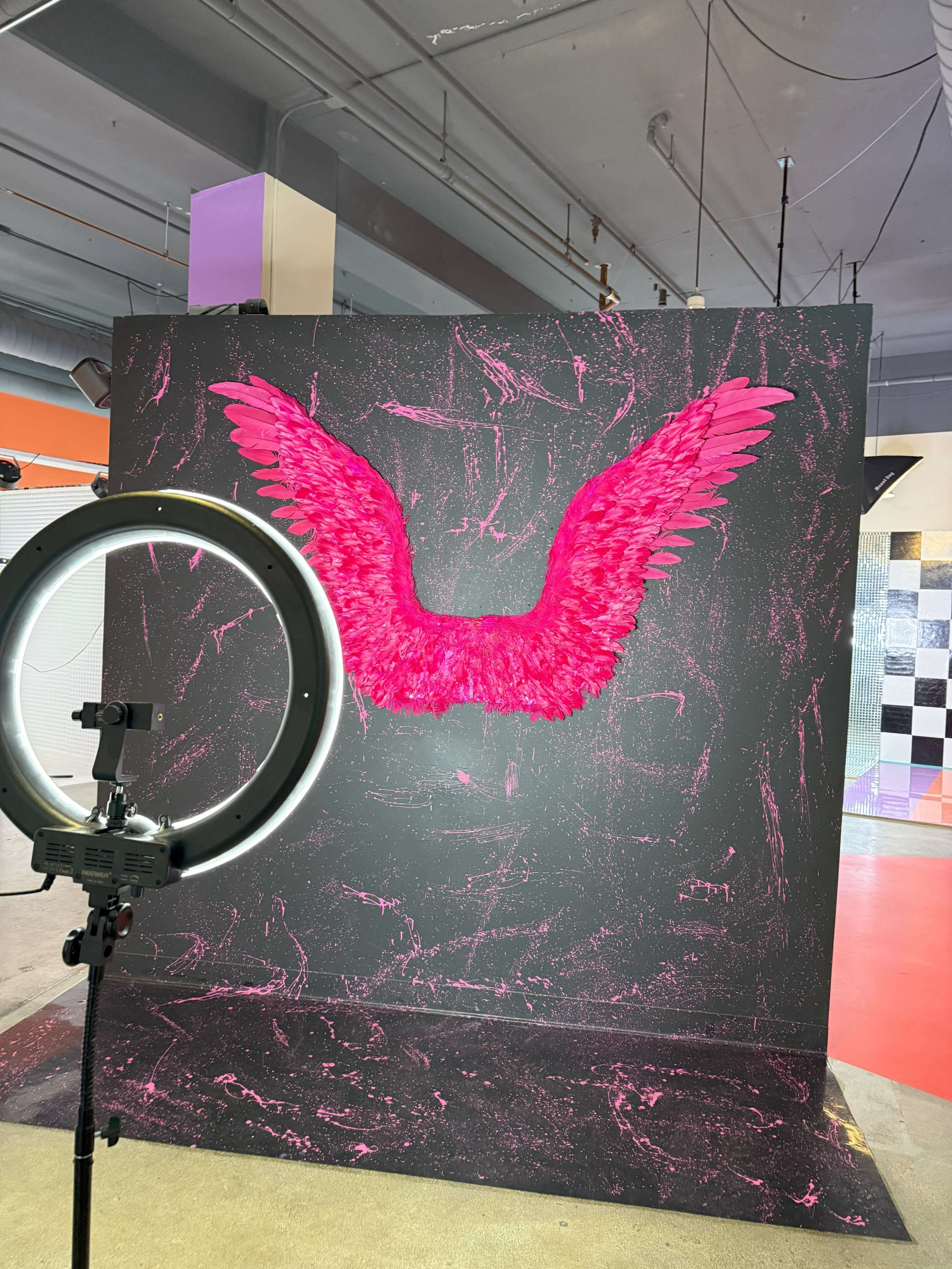 Vibrant 3,500 SF Interactive Selfie Museum - Perfect for Content Creation & Events Image in Downtown Seattle, Seattle, WA