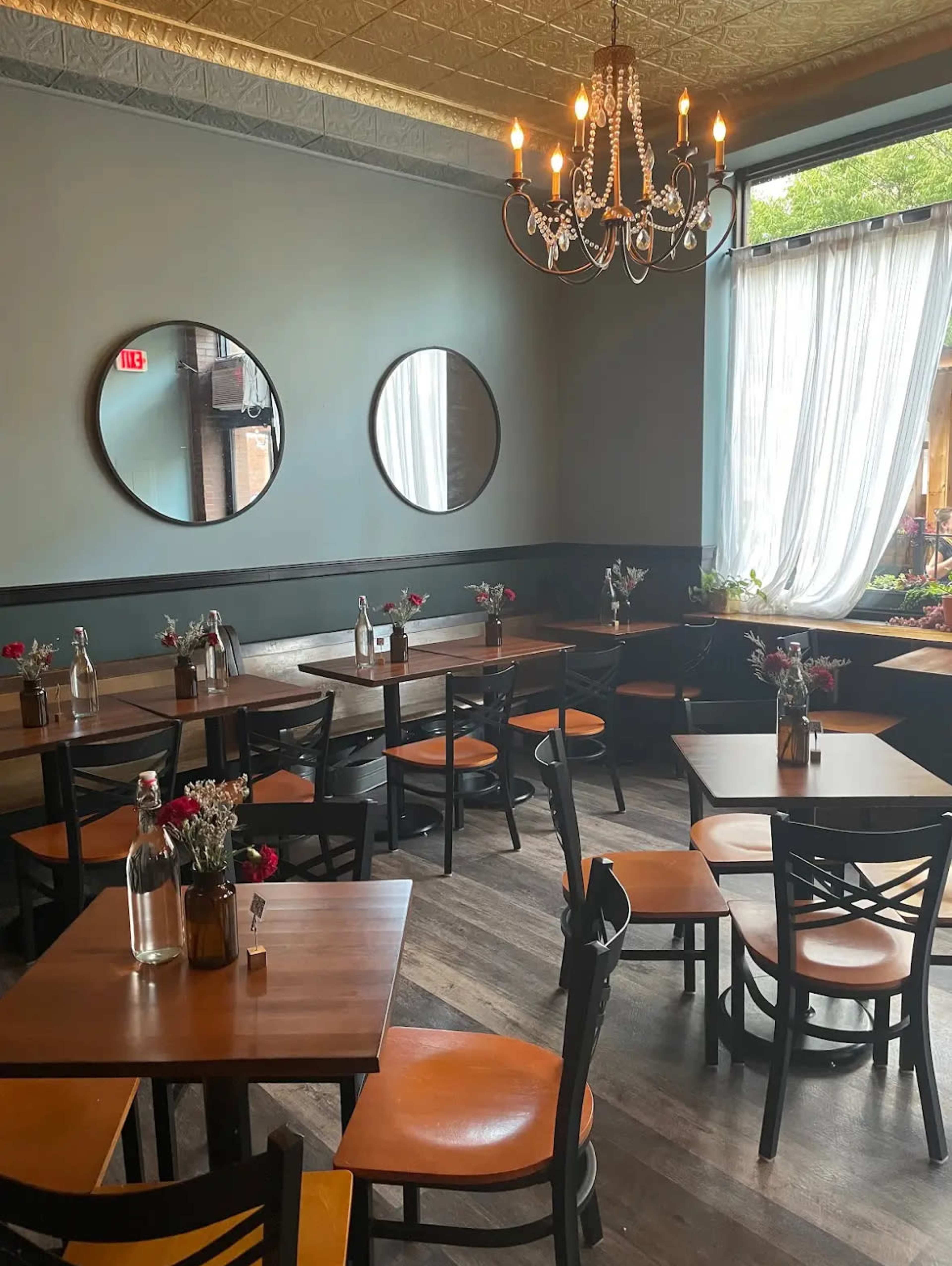 Cozy Bar Venue Image in Ridgewood, Ridgewood, NY