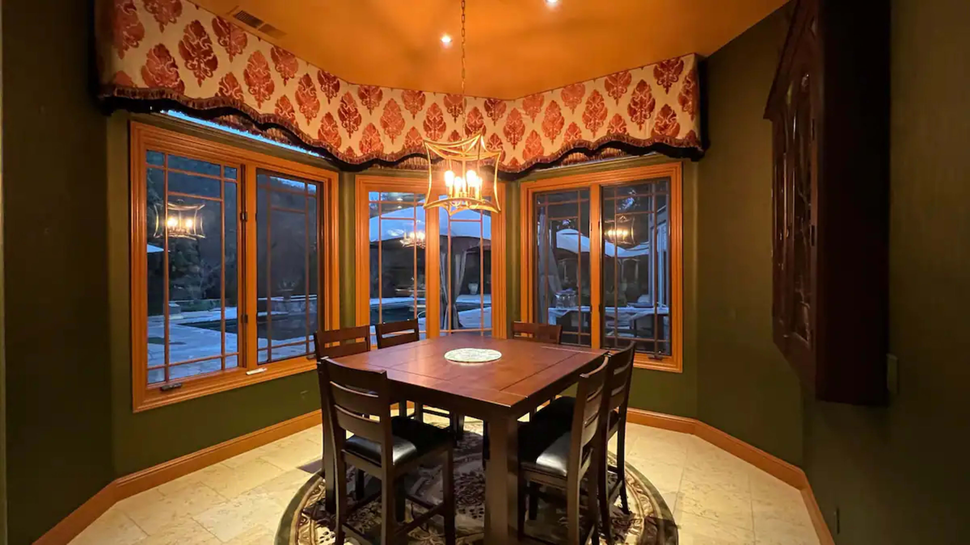 Delightful Luxury Ranch With Poolside Kitchen Image in , Gilroy, CA