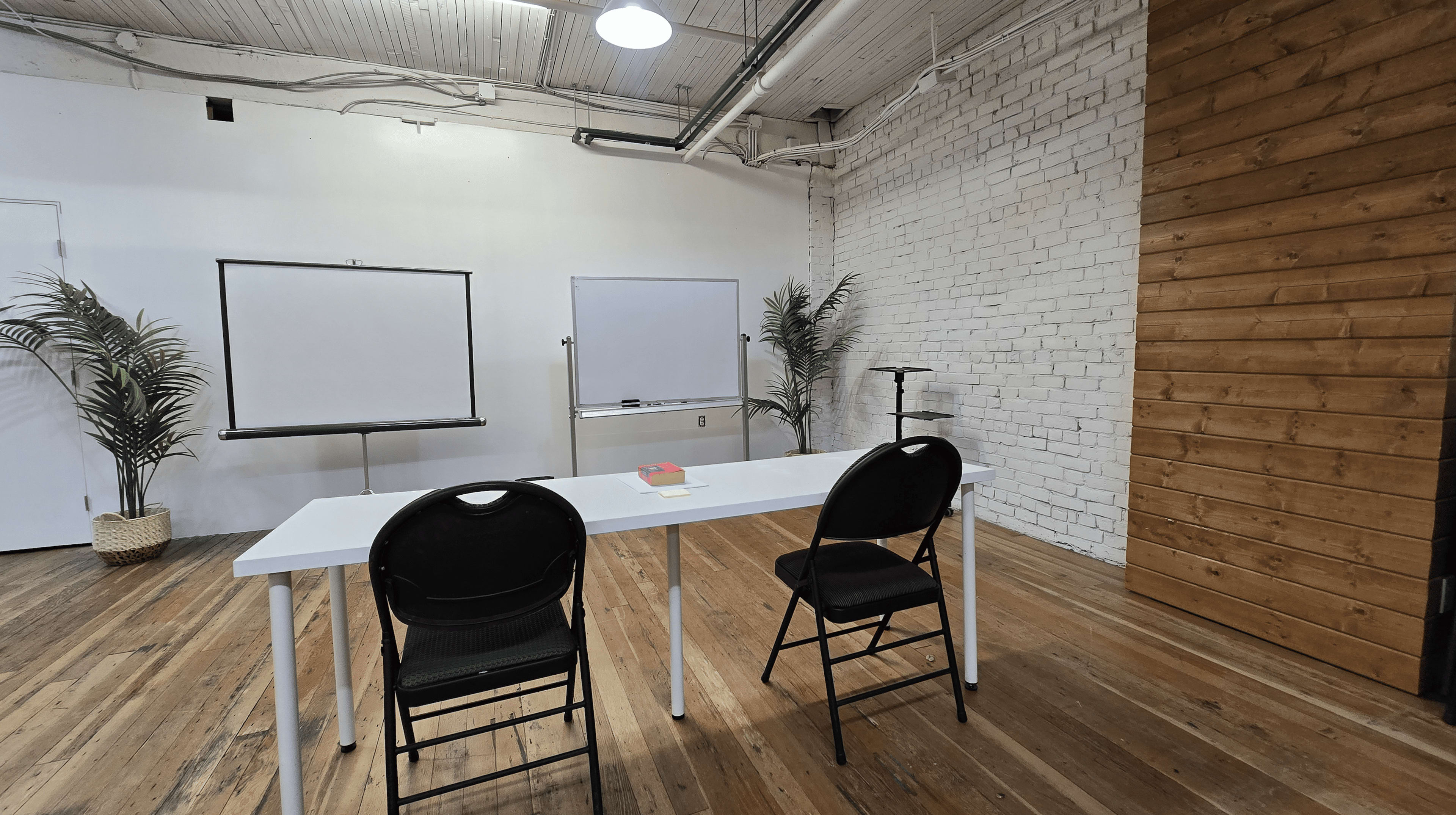 Downtown Cozy Event Venue for 50-80 people Image in Downtown Vancouver, Vancouver, BC