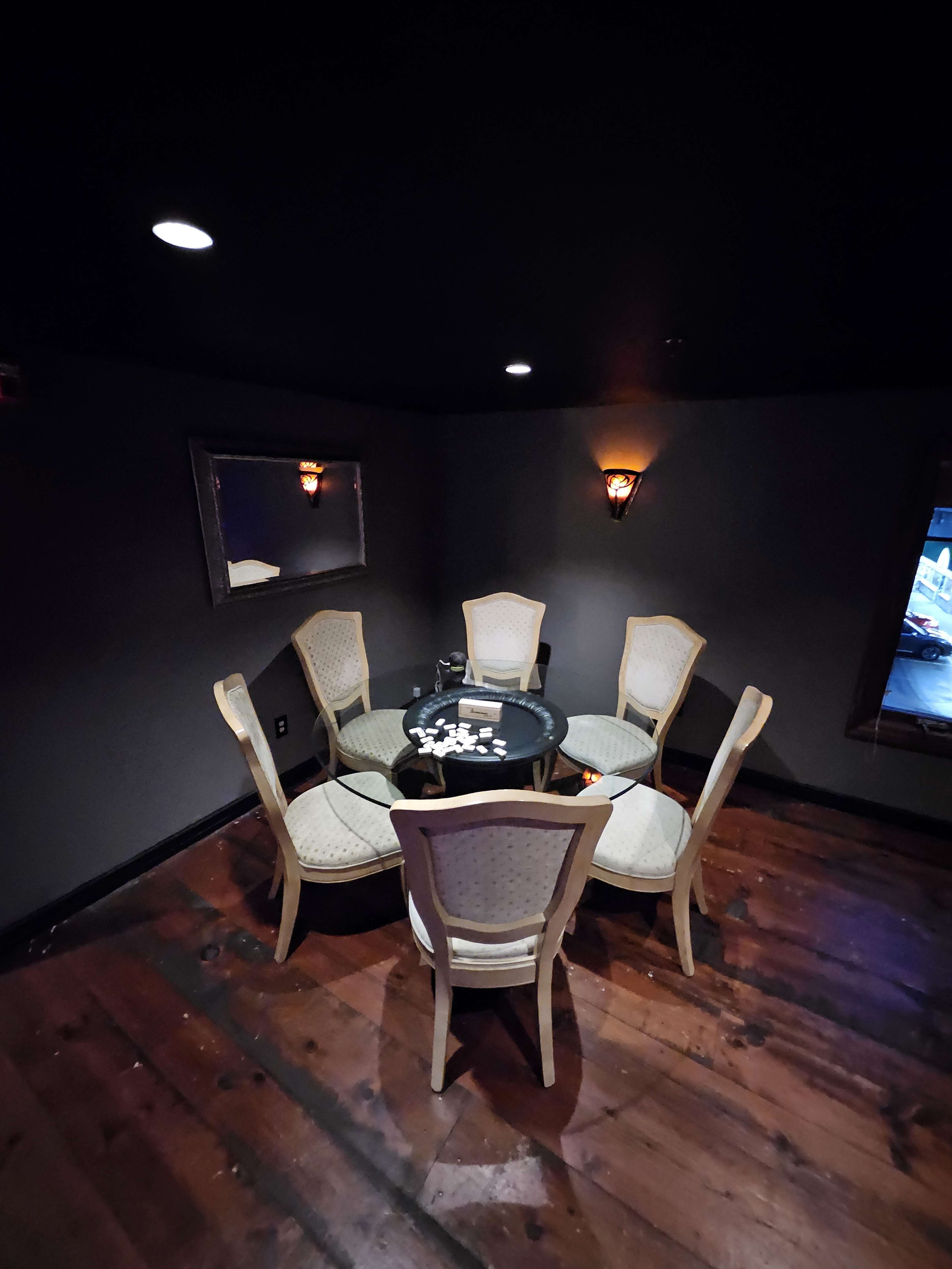 Downtown Des Moines. Close to the Marina. Located near shops and restaurants. Image in Des Moines, Des Moines, WA