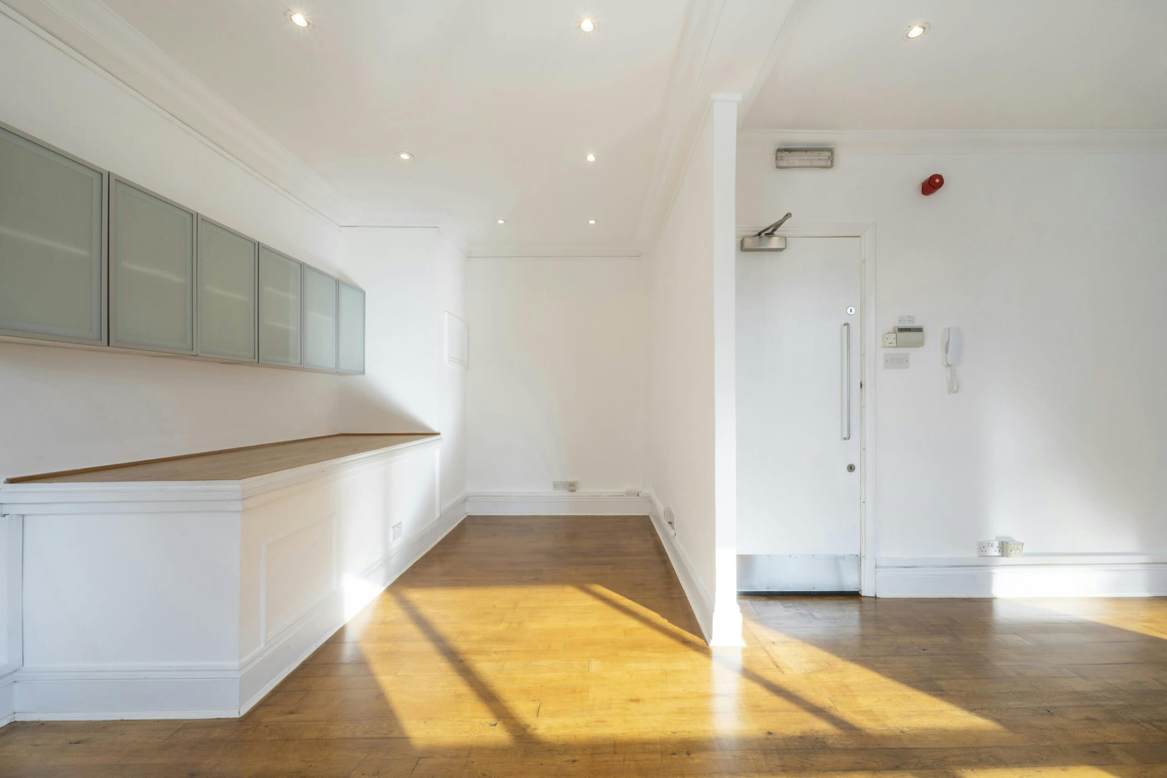 Bright Fitzrovia / Central London Gallery for Exhibitions, Shoots & Events Image in Fitzrovia, London, ENG