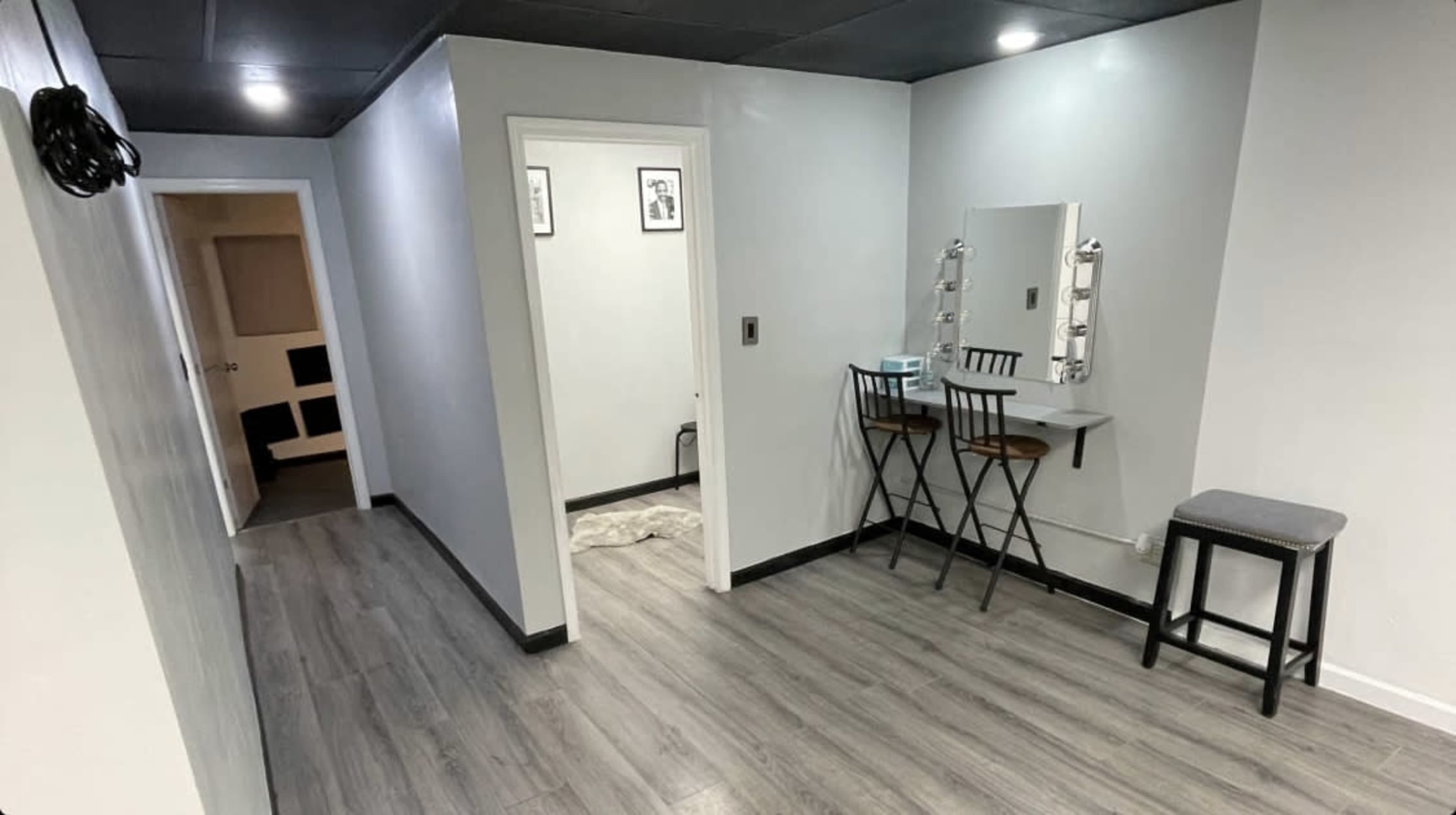 Urban Photo & Film Studio with Infinity Wall Image in Melrose Manors, FORT LAUDERDALE, FL