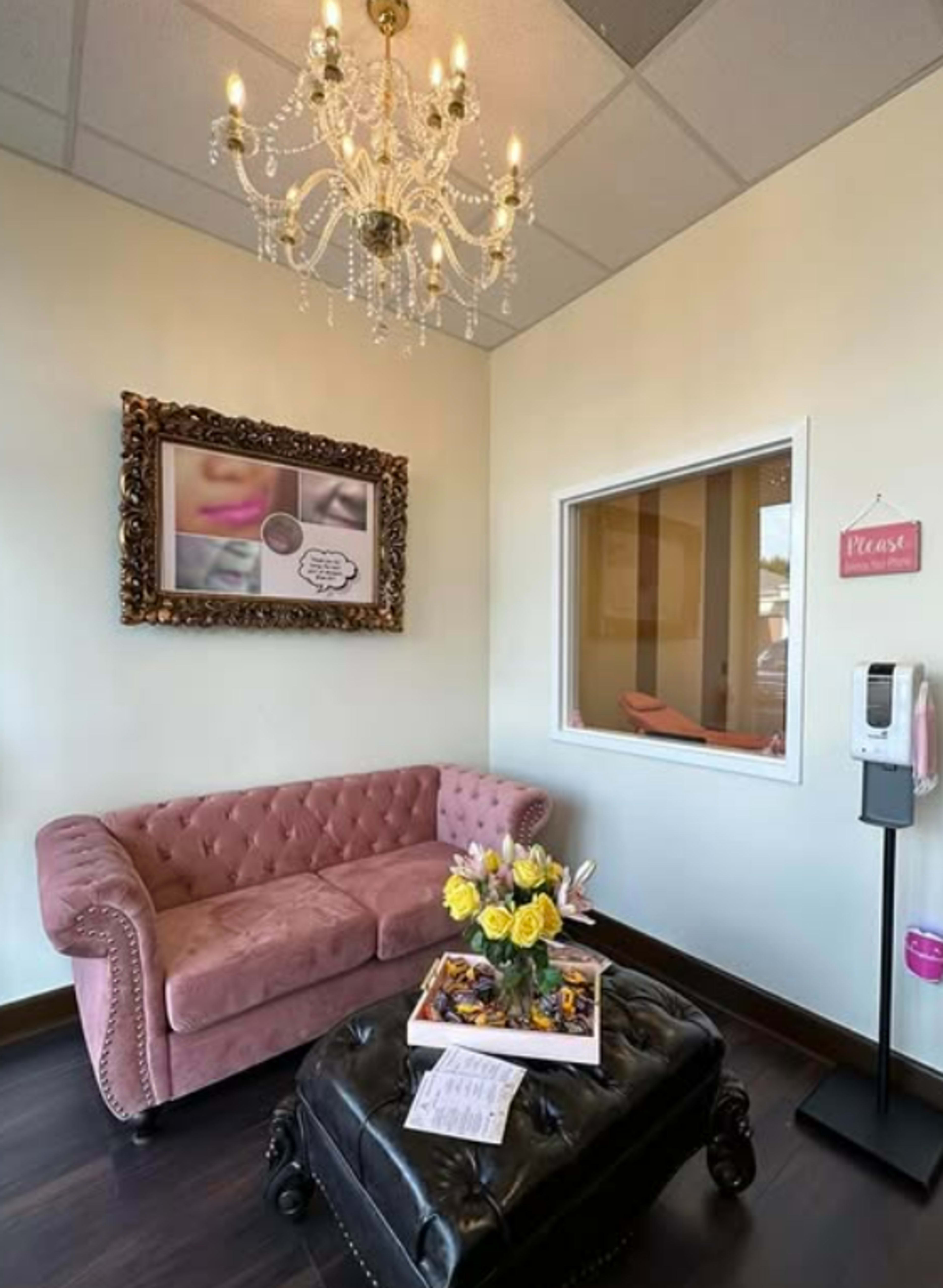 Unlock a Premium Spa & Medical Space in an Influential Location! Image in Collierville, Germantown, TN