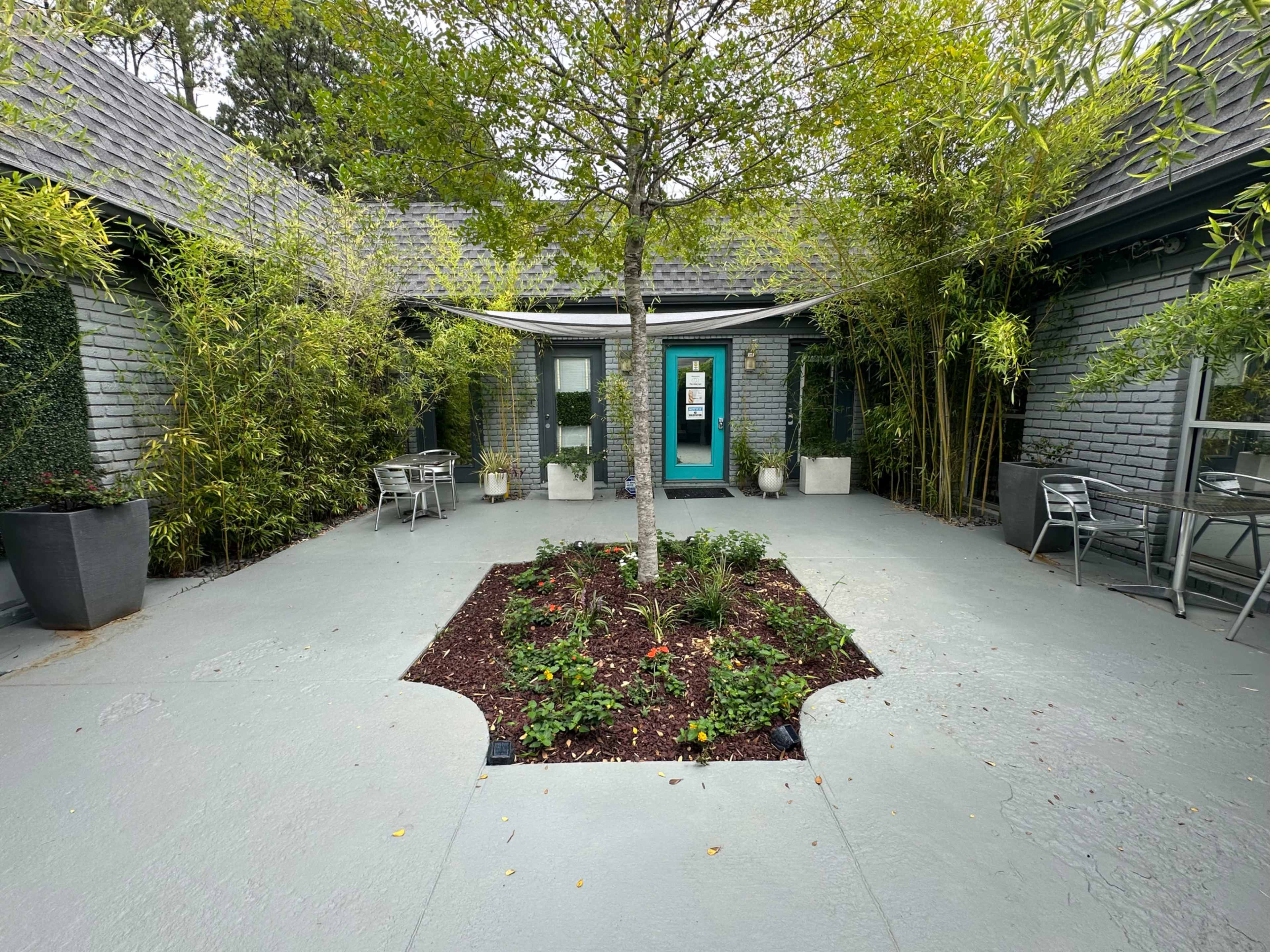 Luxury Spa (3,000 SqFt) & Courtyard (780 SqFt) Image in Southwest, Atlanta, GA