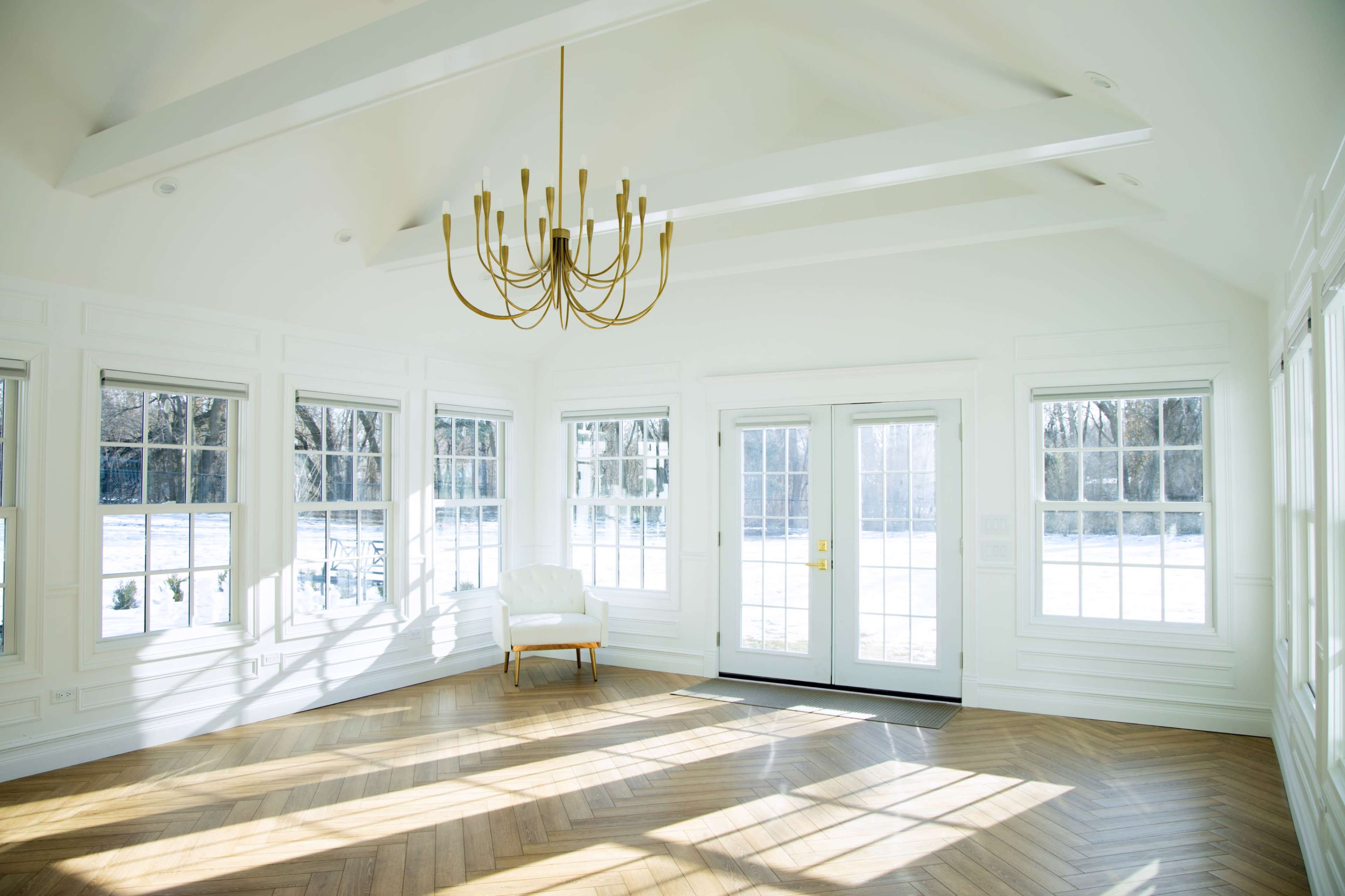 Sun-Soaked Studio with Classic French Touches & Open Floor Plan Image in Winfield Township, Warrenville, IL