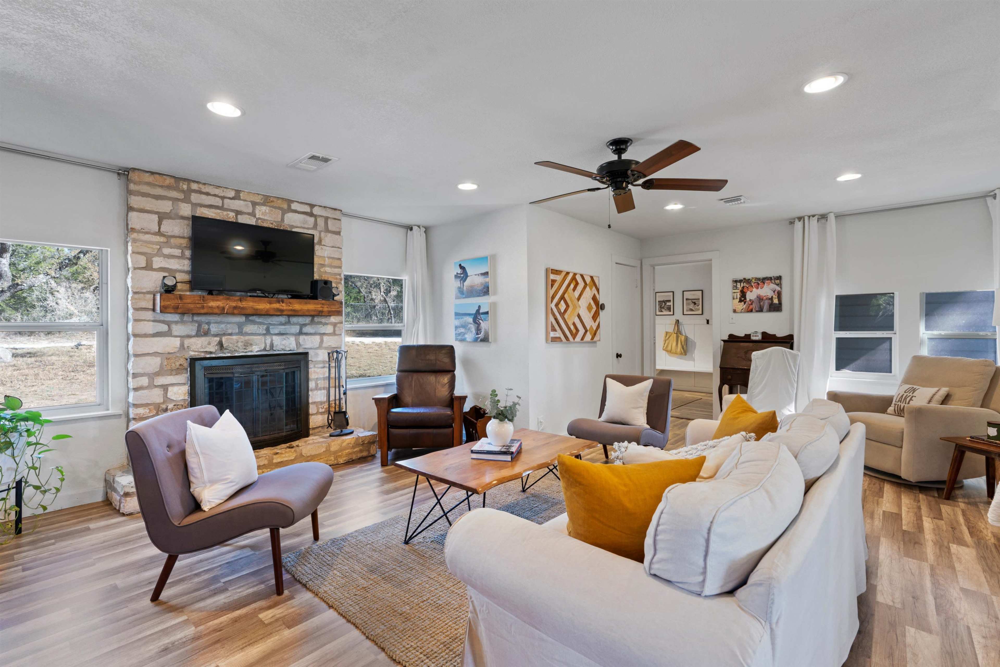 Beautiful cottage in the hill country; multi-acre property perfect for wedding showers, team meets & more! Image in Flat Creek, marble falls, TX