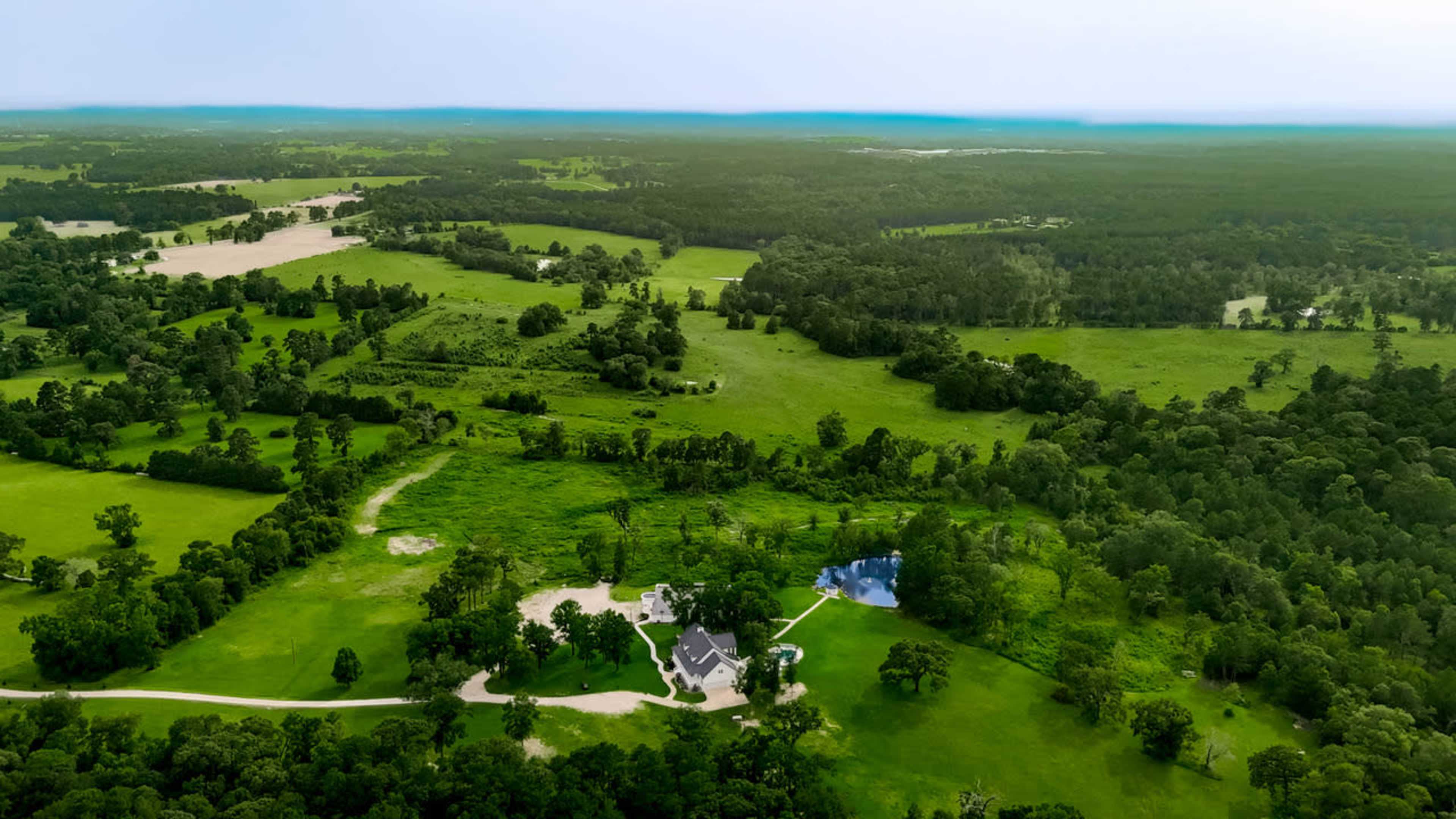 Beautiful 53 acre Event Venue with Manor Home Image in , Huntsville, TX