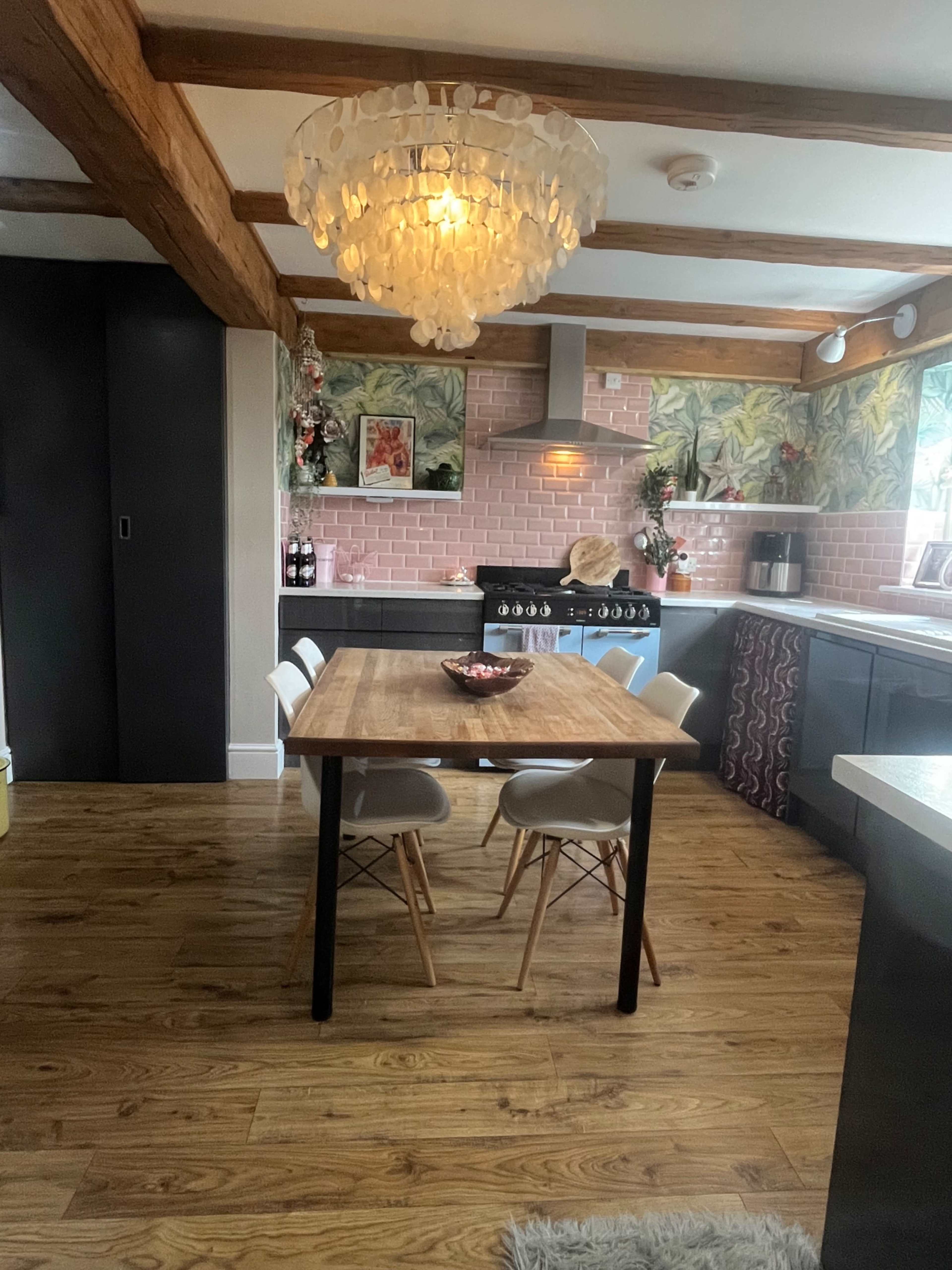 1860s 3 bedroom cottage with quirky interior Image in Heybridge, Heybridge, ENG