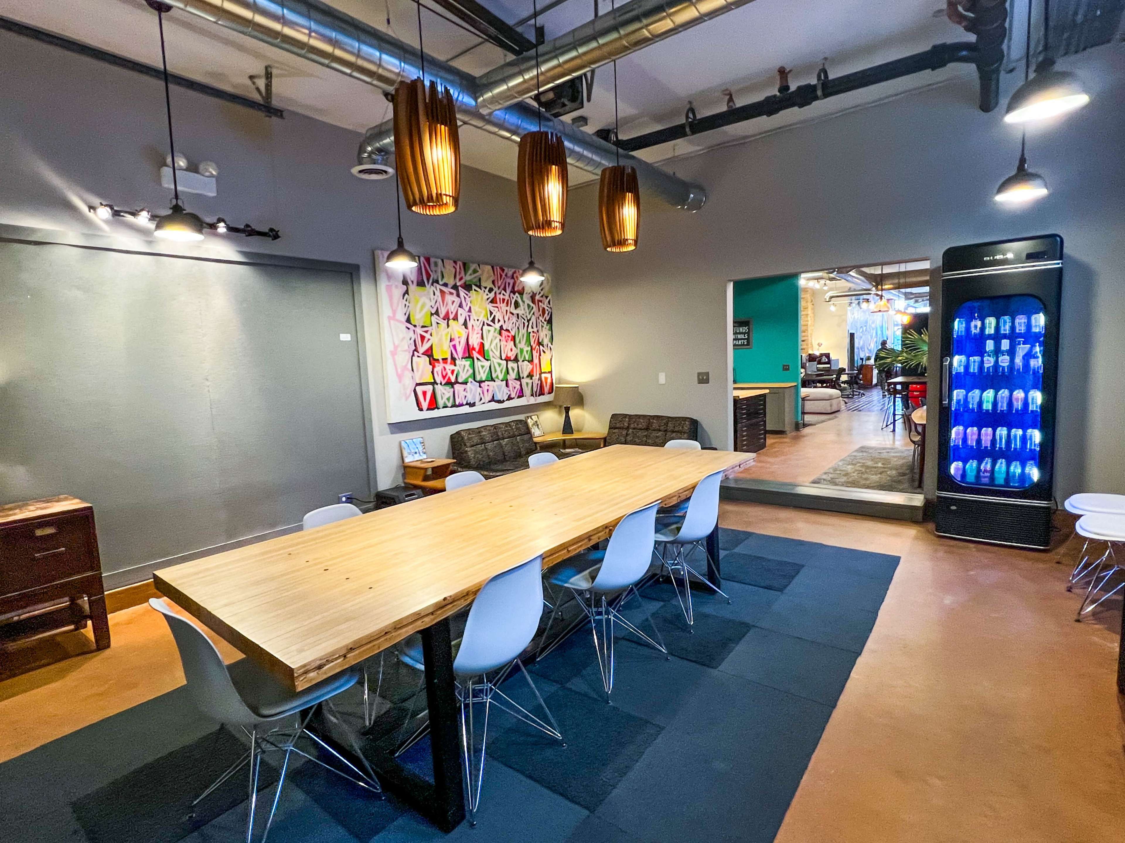 Eclectic, Modern Midtown Gathering Space Image in West Town, Chicago, IL