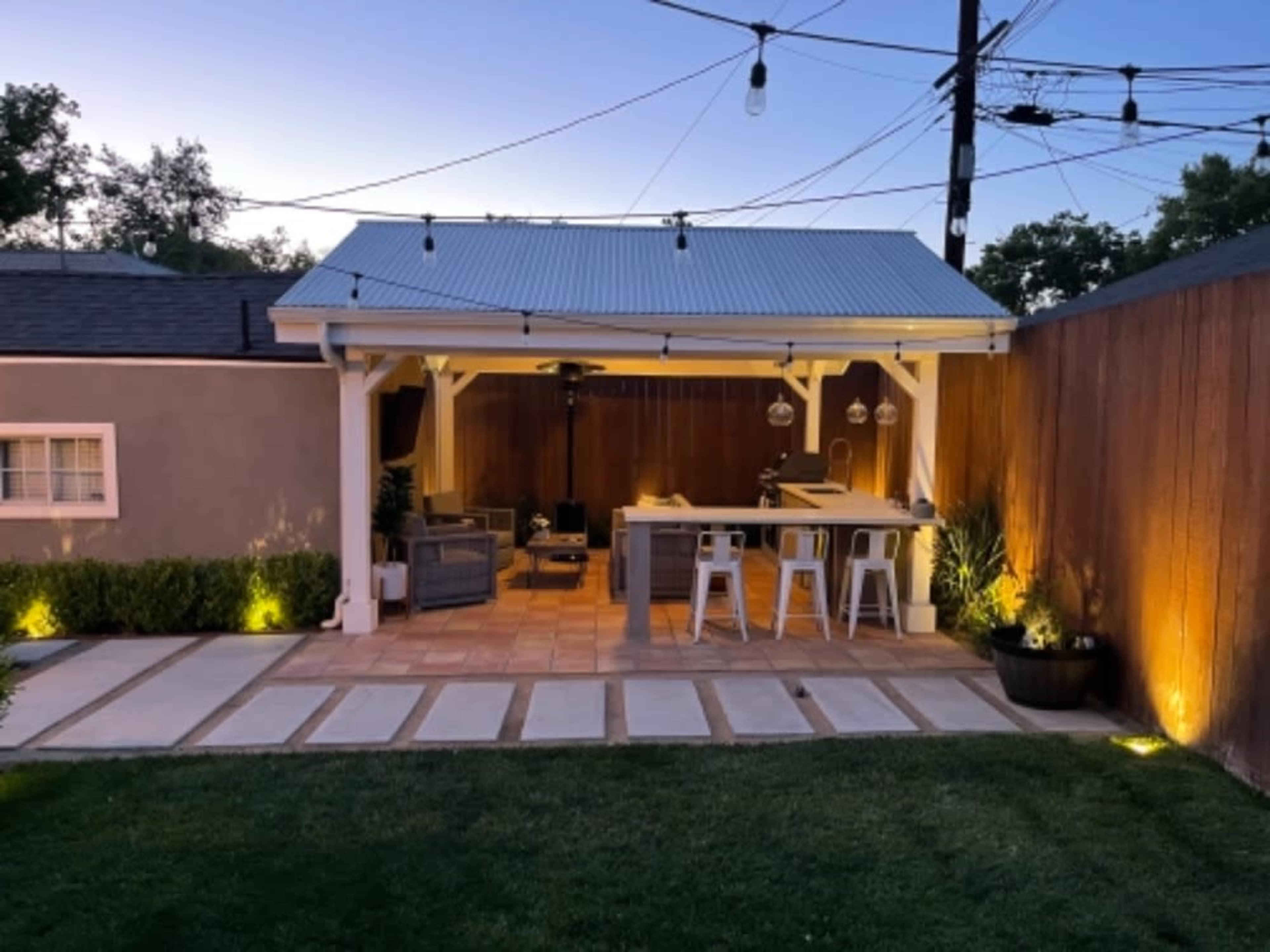 Outdoor Entertainment 