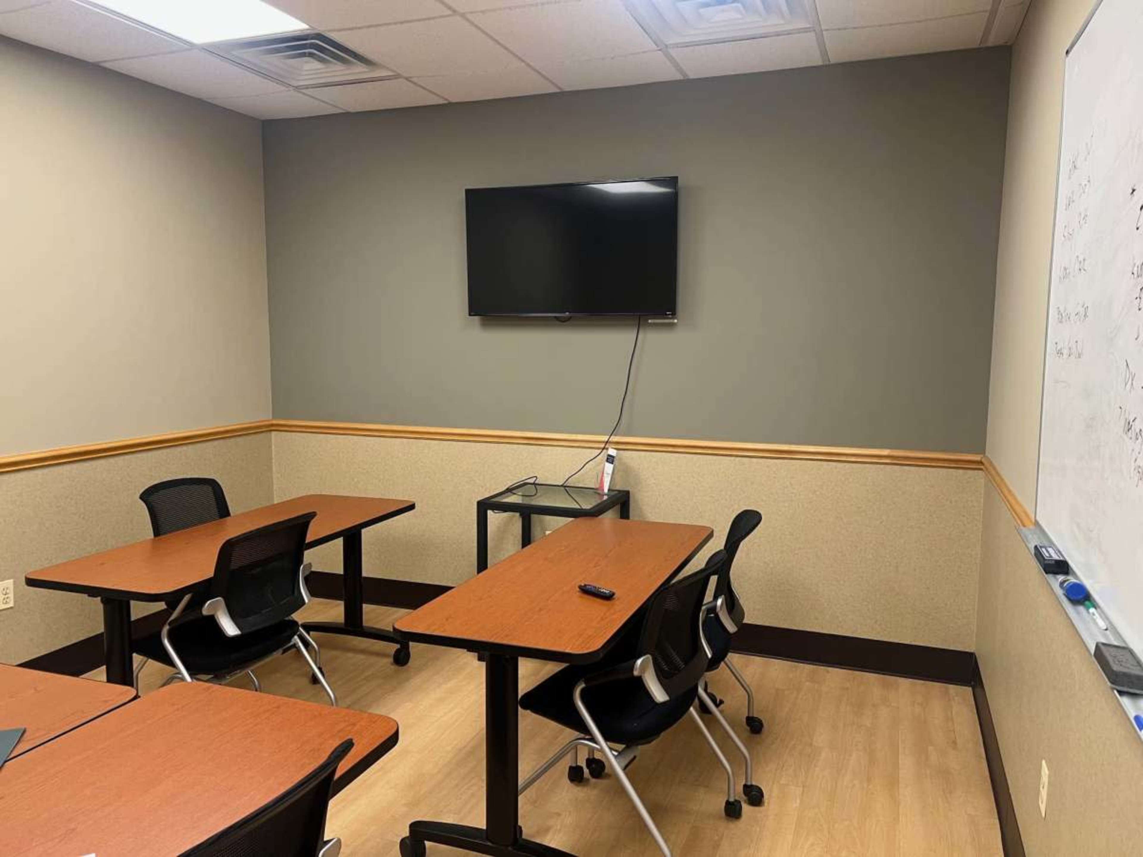 Small Conference Room location in suburbs - private office building Image in Pine Brook, Pine Brook, NJ