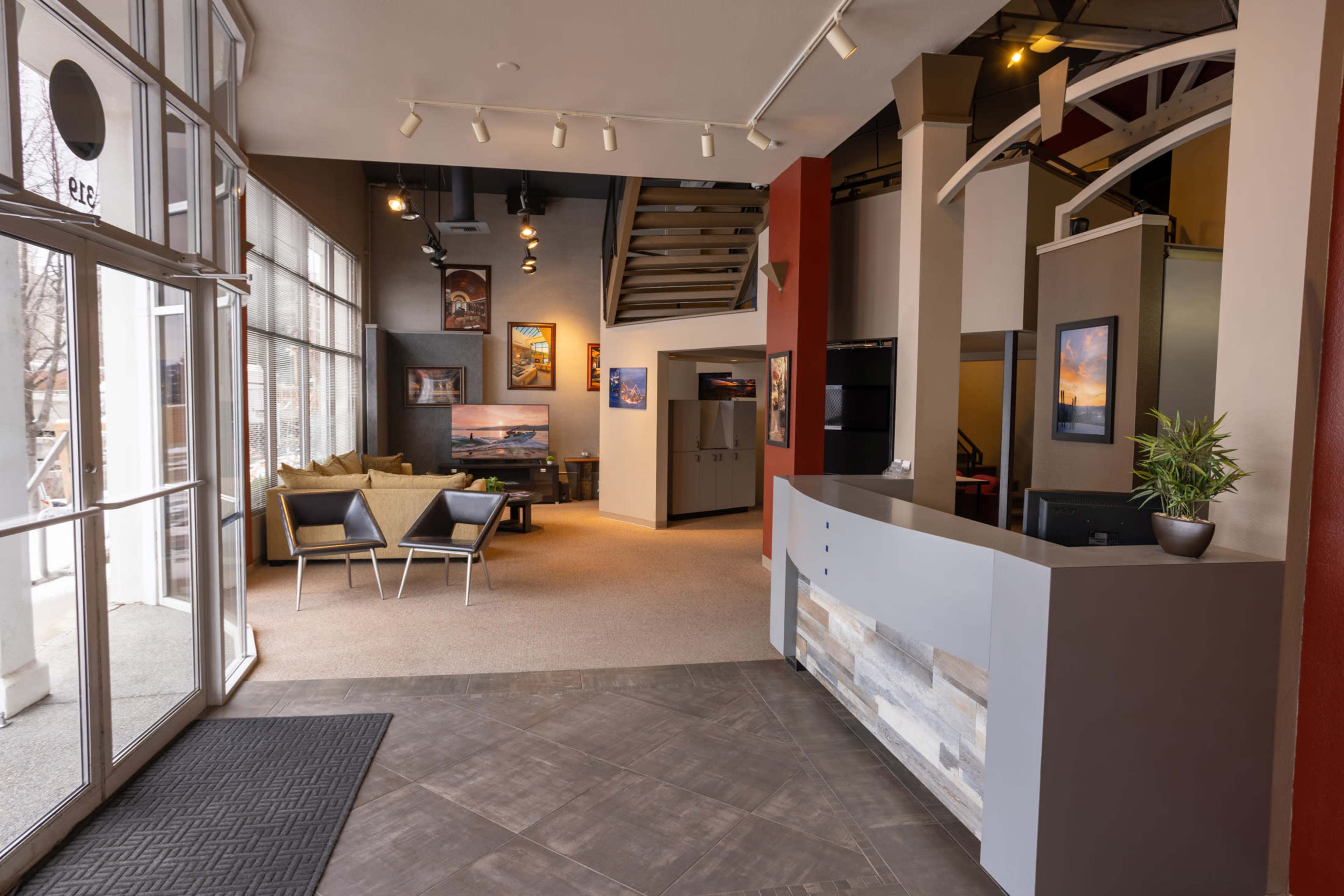 Downtown Versatile Studio By The Lake Image in Coeur d'Alene, Coeur d'Alene, ID