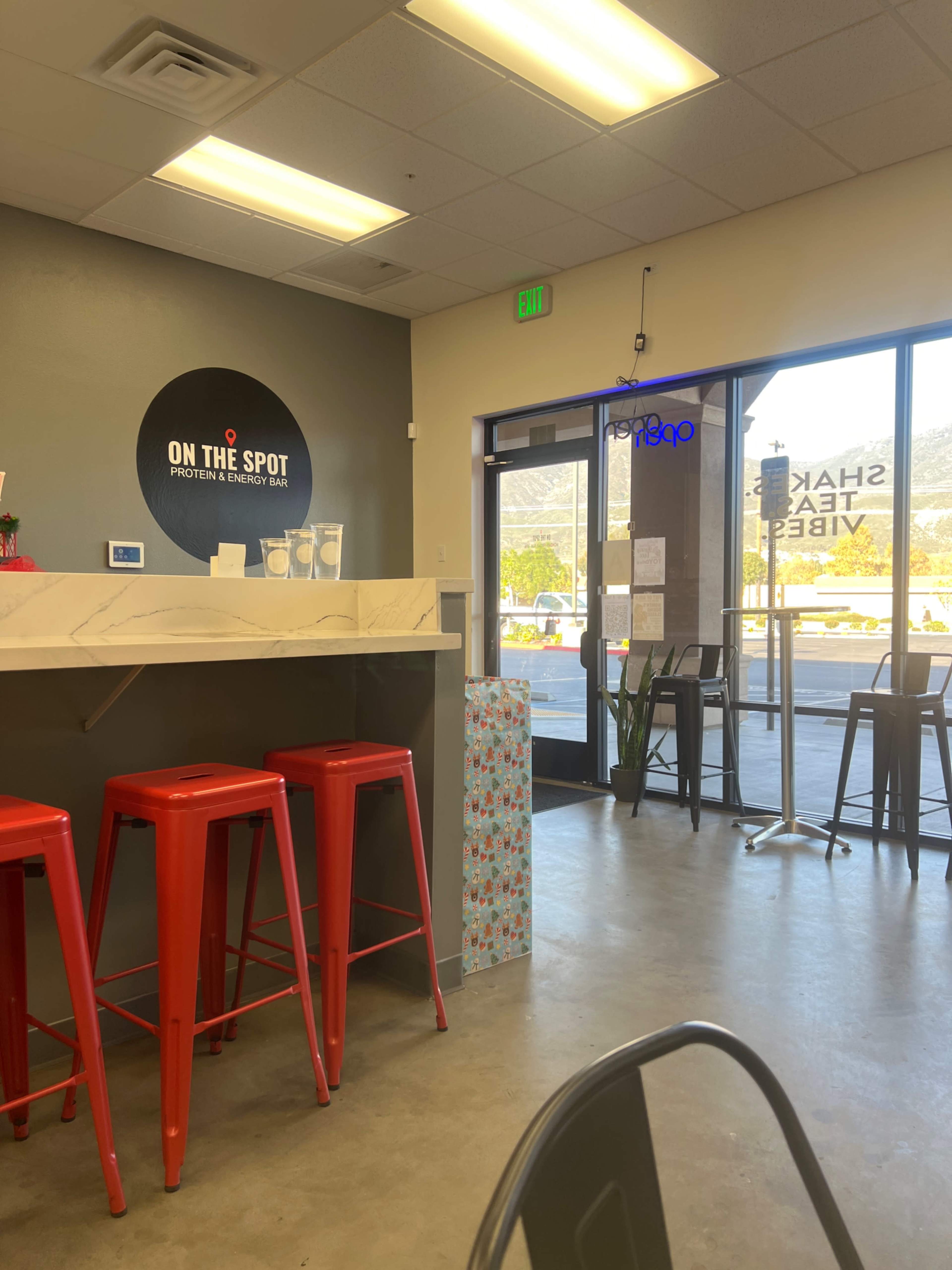 Cafe Style Shop with picturesque views of mountains Image in Kendall Hills, San Bernardino, CA