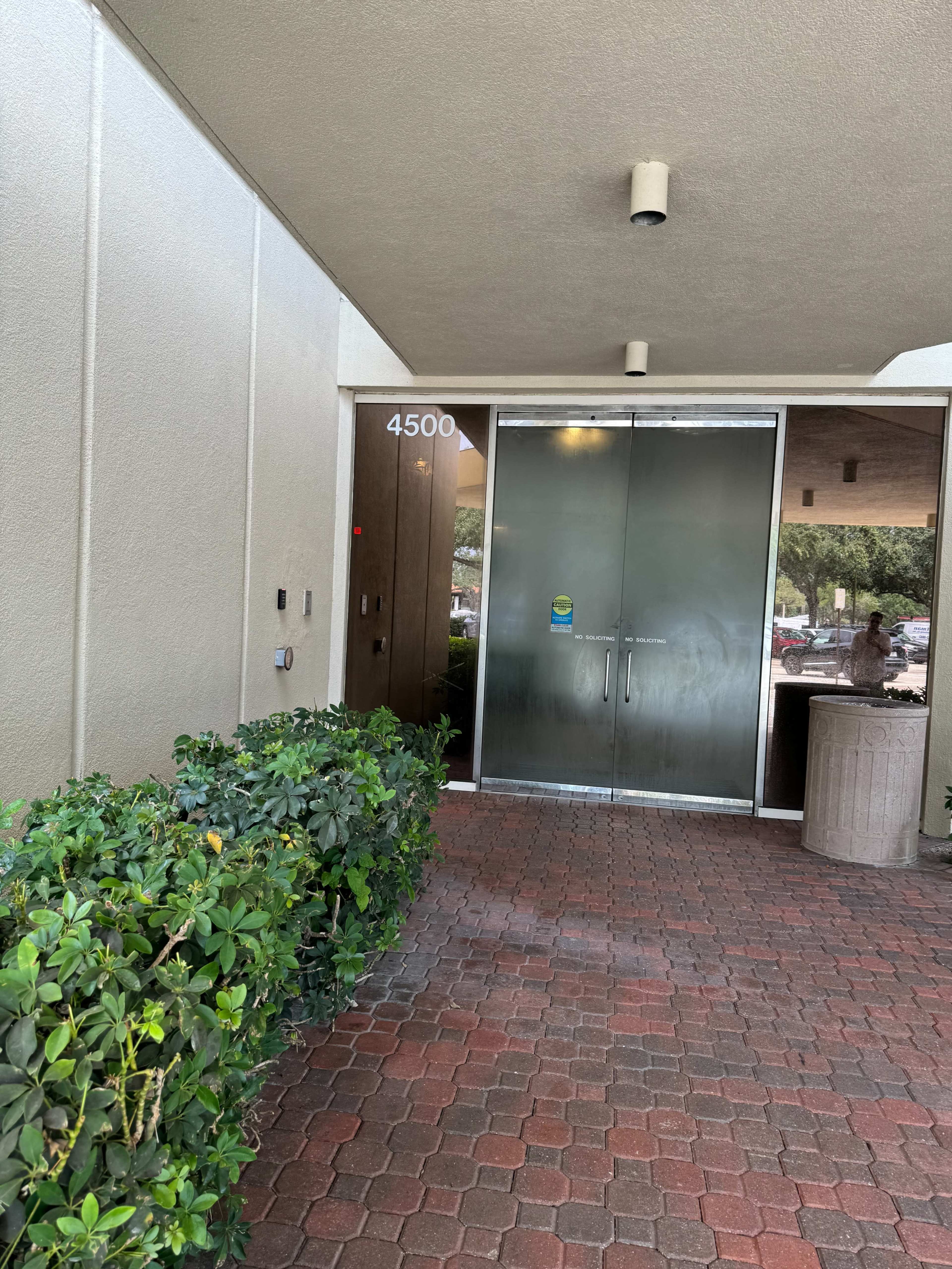 Professional and quiet conference room with wifi and smart TV Image in Palm Beach Gardens, Palm Beach Gardens, FL