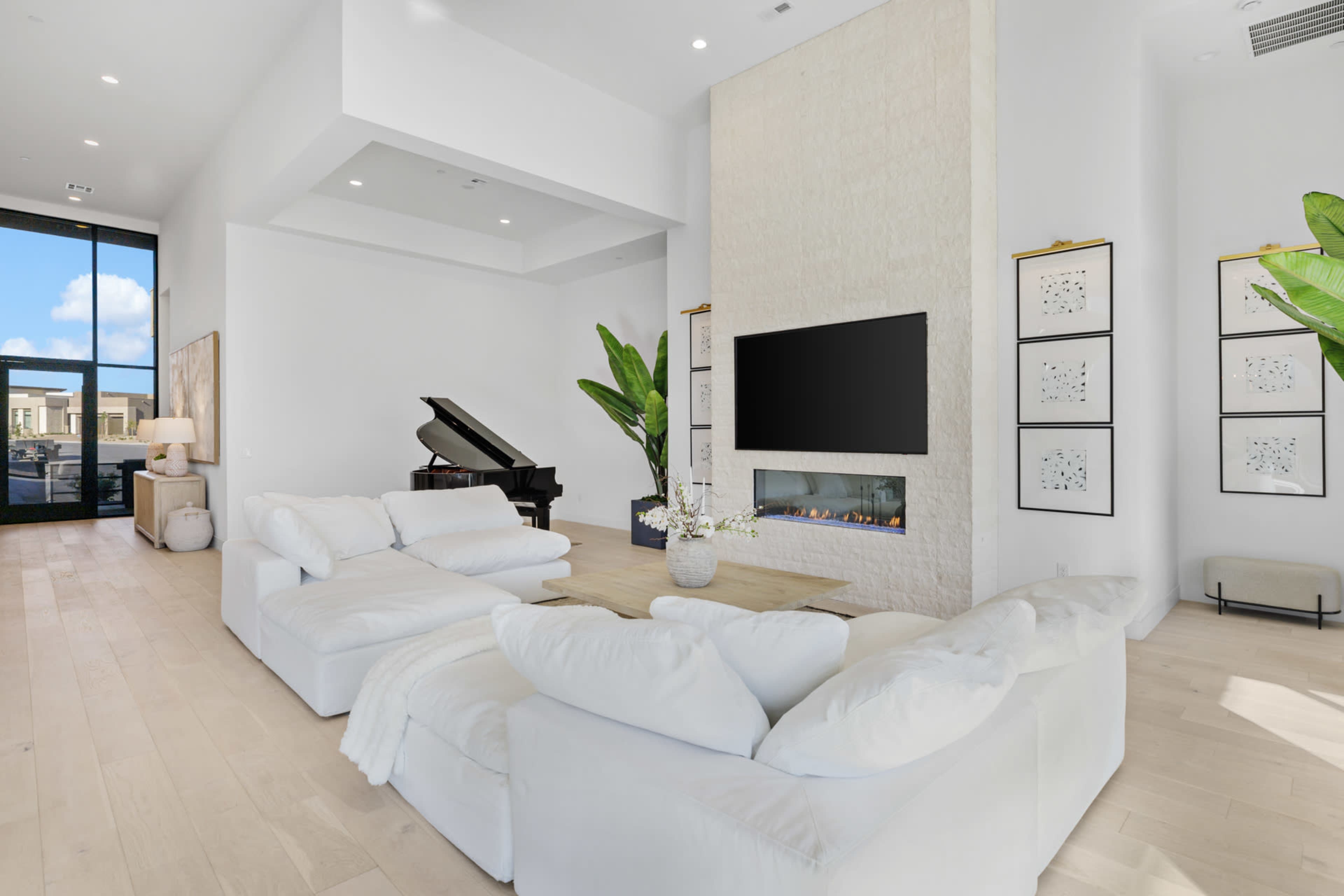 Strata - A Desert Contemporary Luxury Retreat Image in Summerlin, Las Vegas, NV