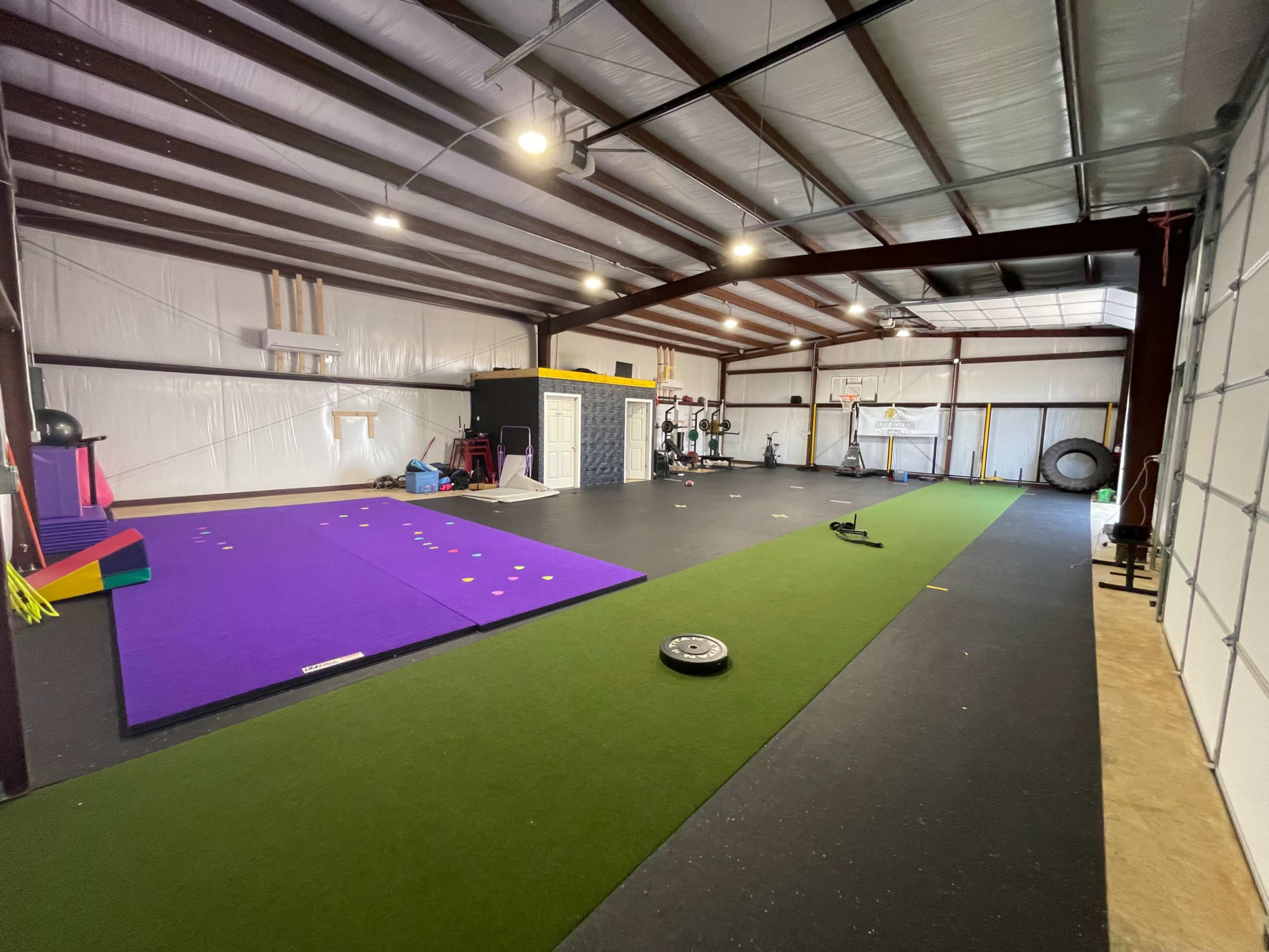 Studio, roomy, training facility, gym Image in Hazel Green, Hazel Green, AL
