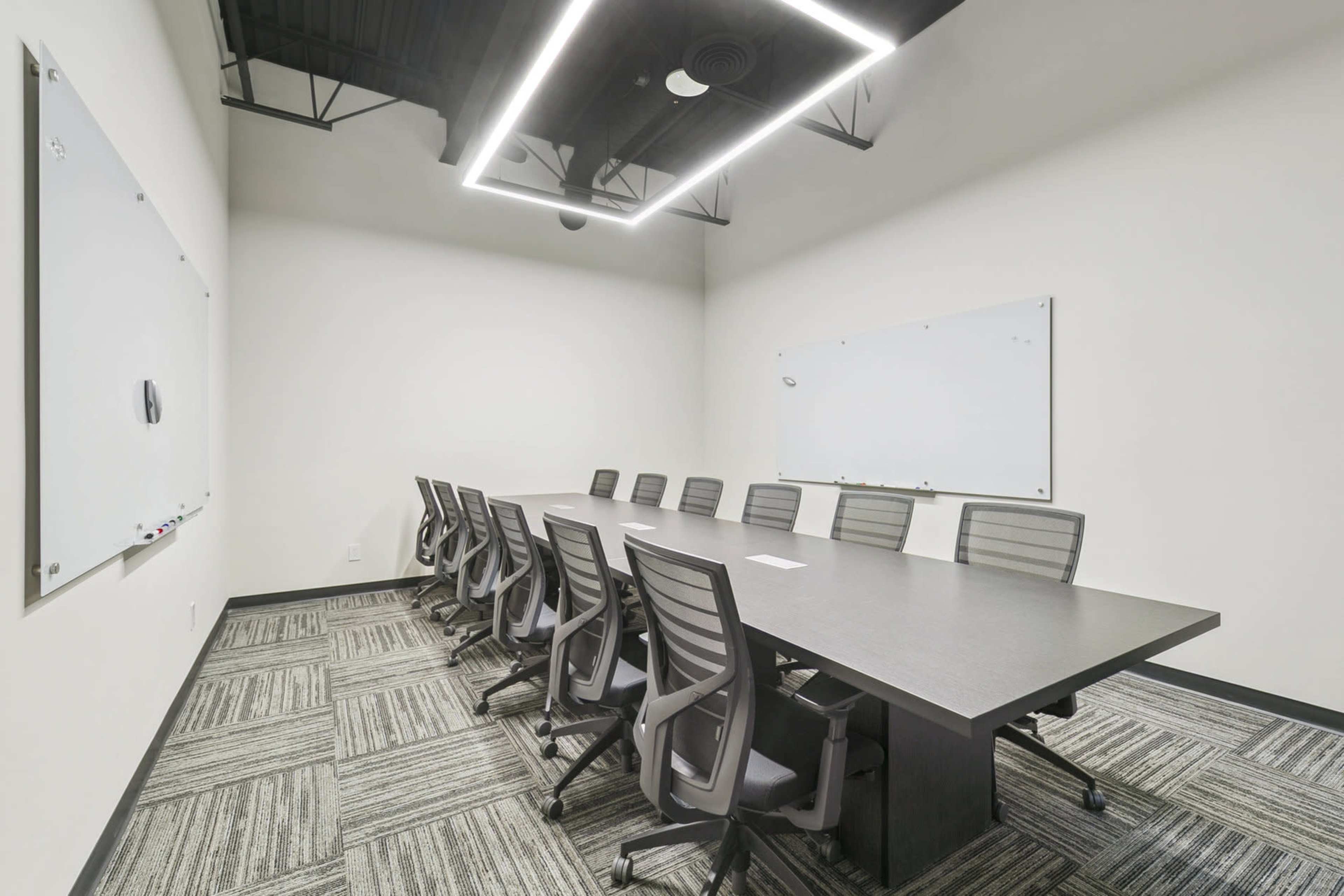 12-Person Boardroom in the Heart of Mississauga Image in Mississauga, Mississauga, ON
