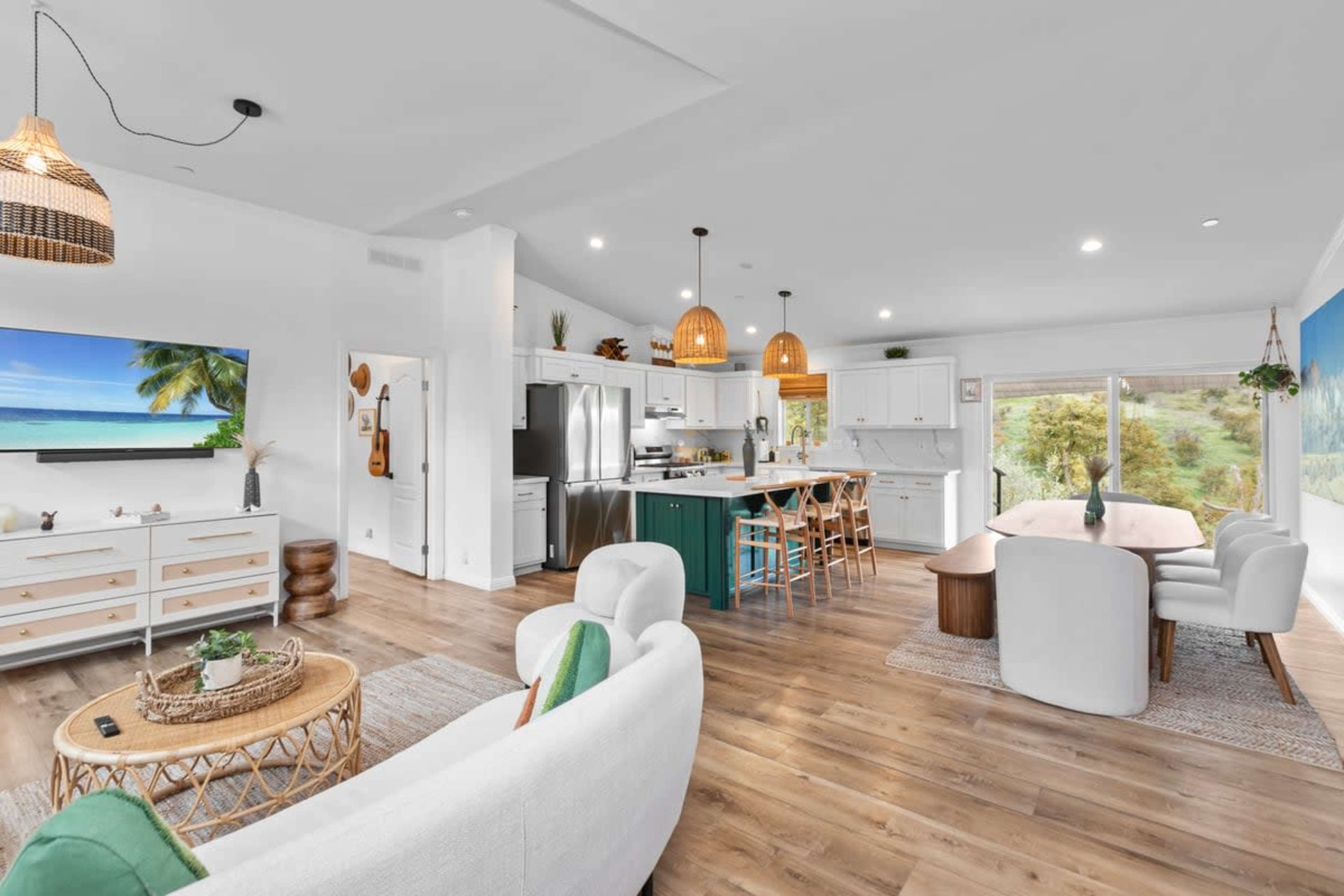 Private Avocado Grove and Home for Intimate Events Image in , Fallbrook, CA