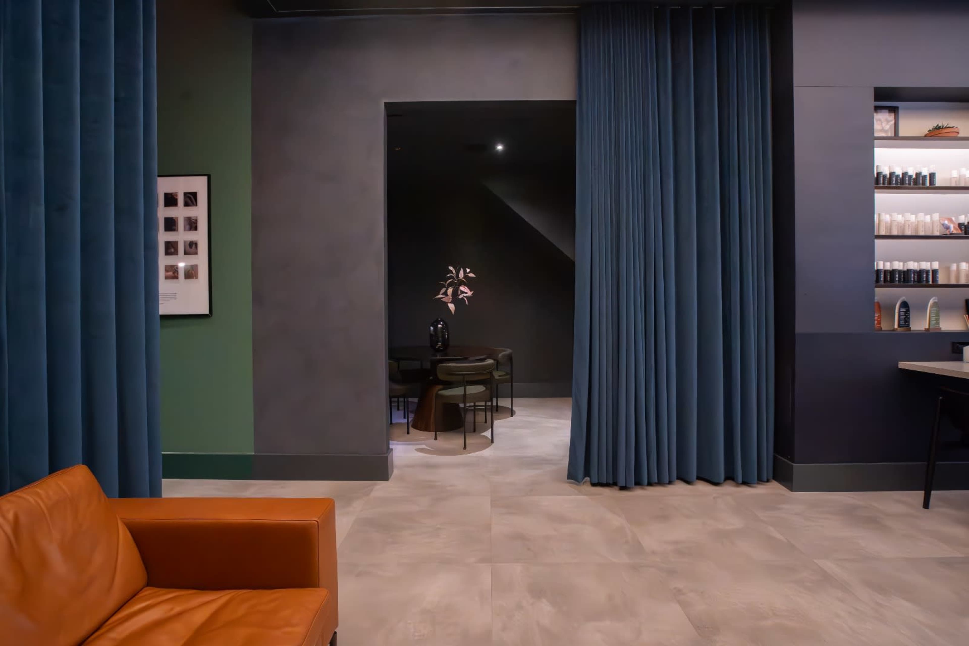 Stylish Treatment Room Image in Midtown Manhattan, new york, NY