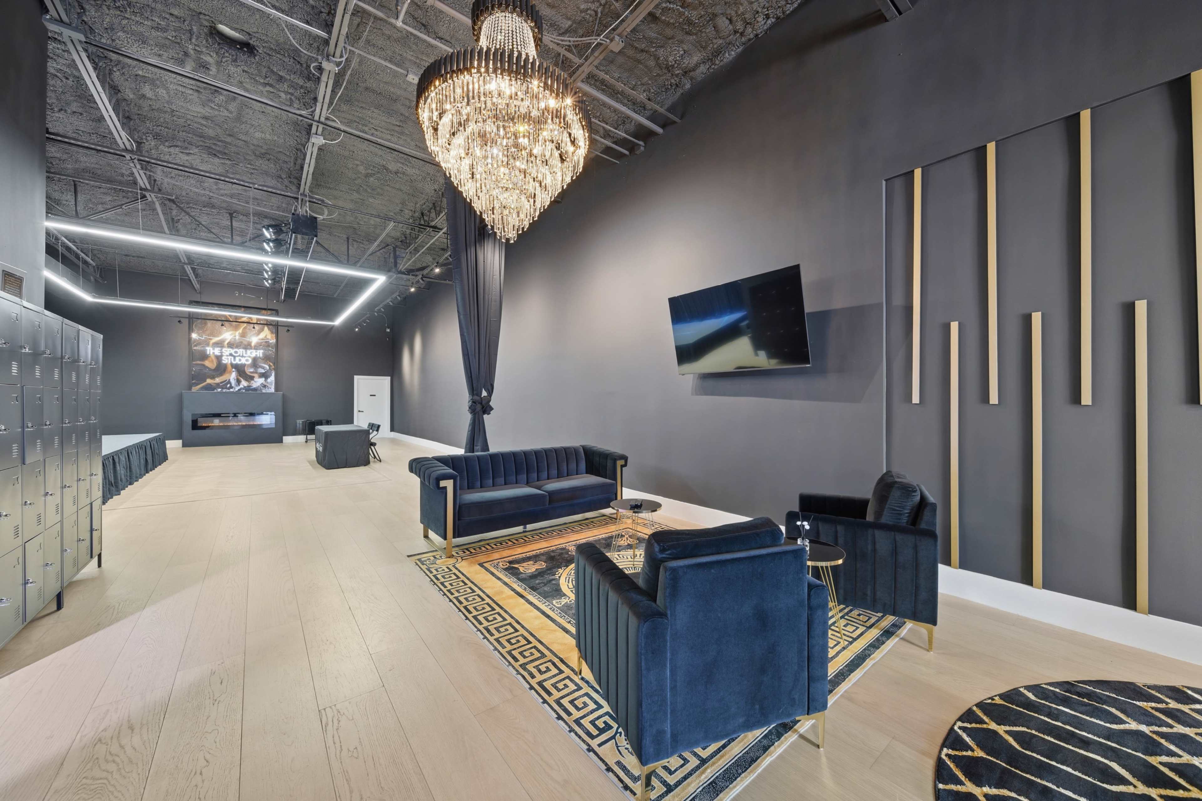 Luxury Stage Studio for Photoshoots, Events, Podcast, & Live Presentations Image in , Houston, TX