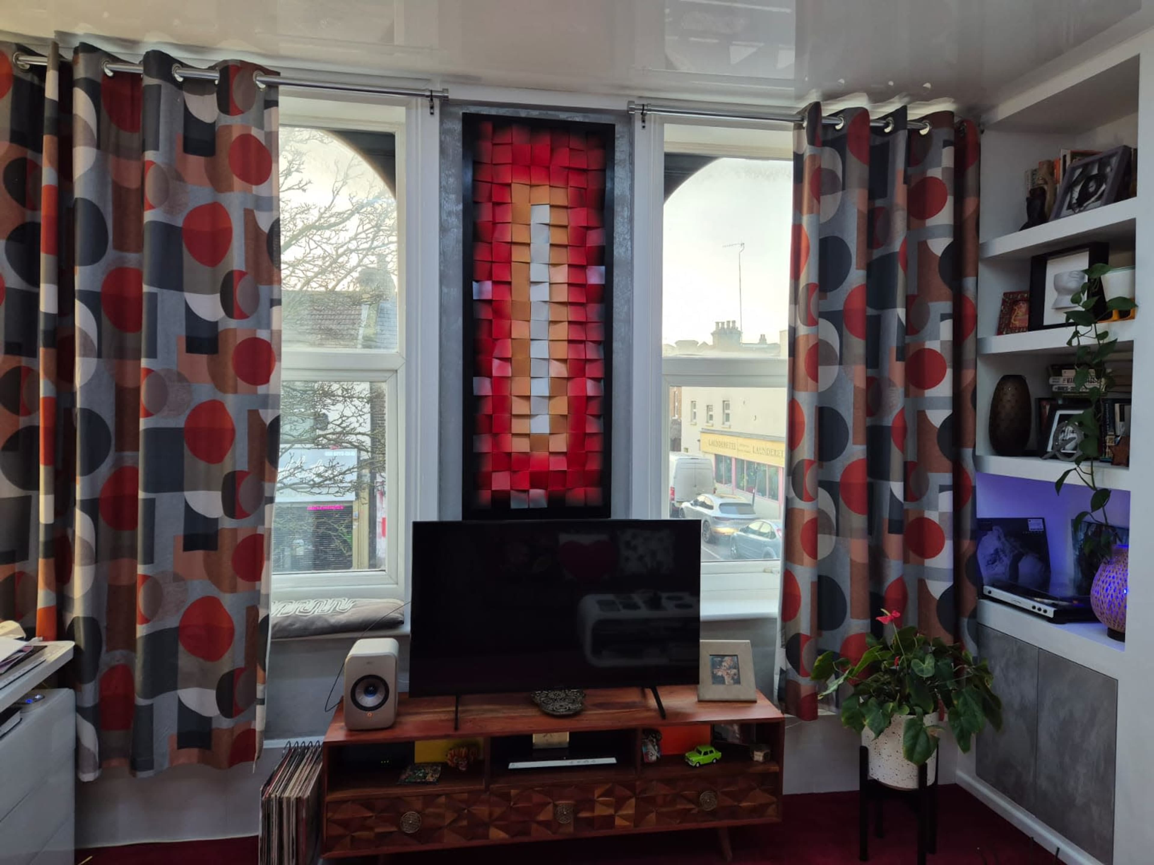 Stylish East London Maisonette on Elizabeth Line Image in Leytonstone, London