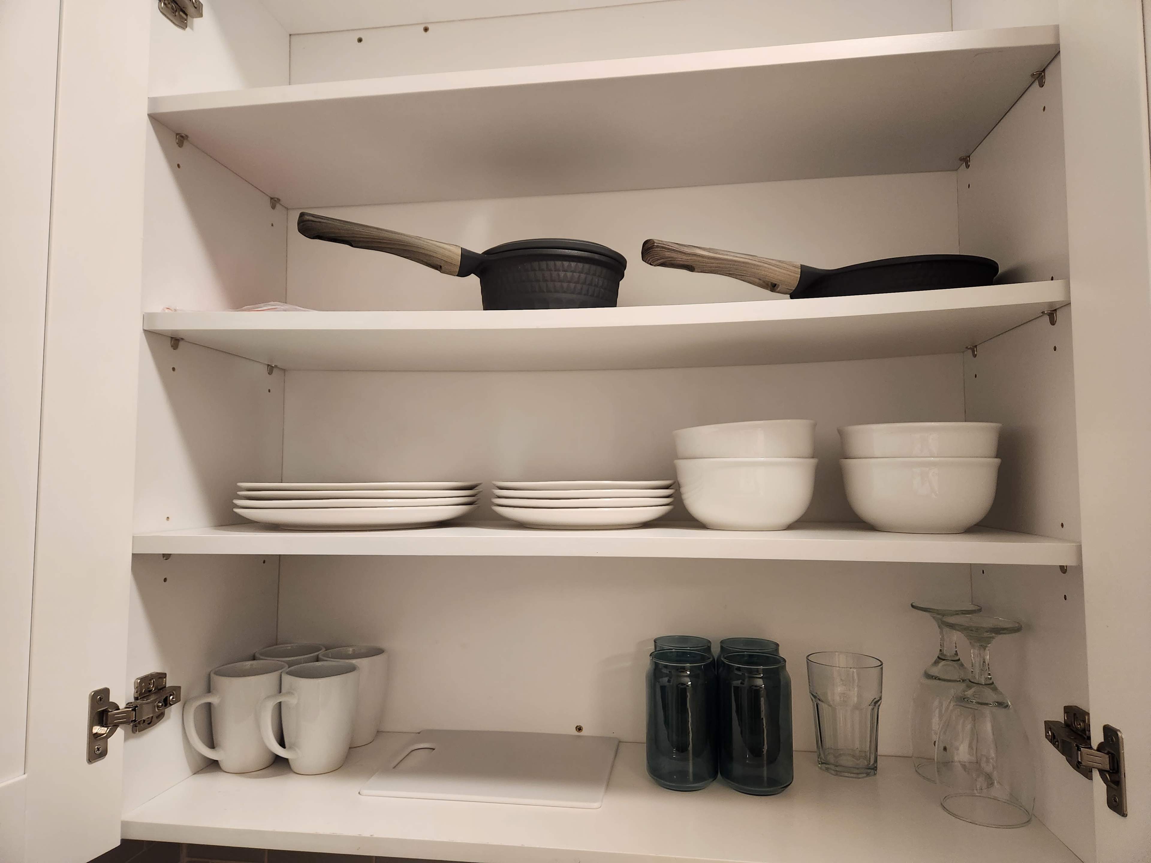 Elegant, Light-Filled Apartment Perfect for Meetings, Content Creation & Intimate Events Image in Midtown, Portsmouth, VA