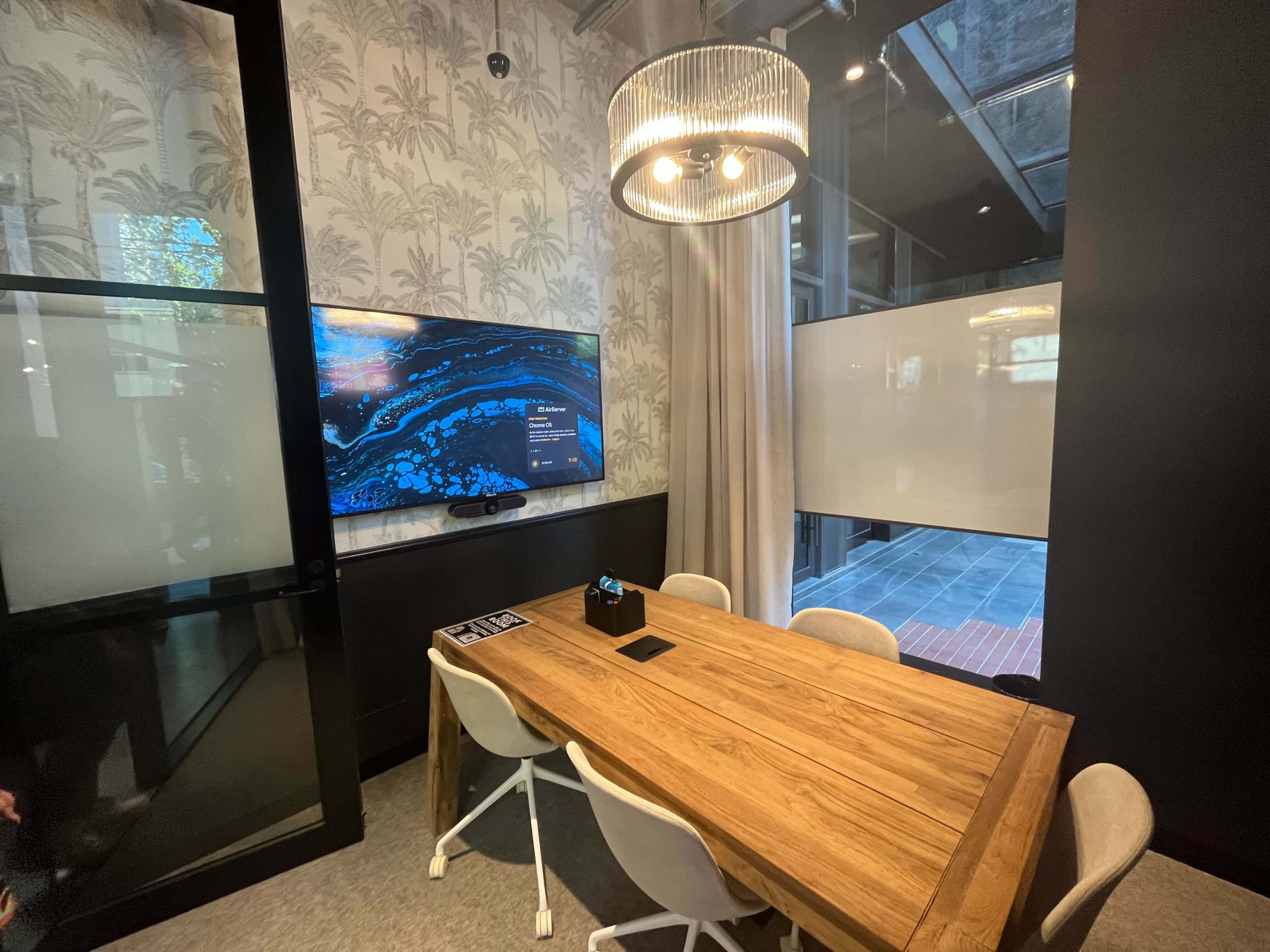 Modern 5 Seater Meeting Room - Collingwood Image in Collingwood, Collingwood, VIC