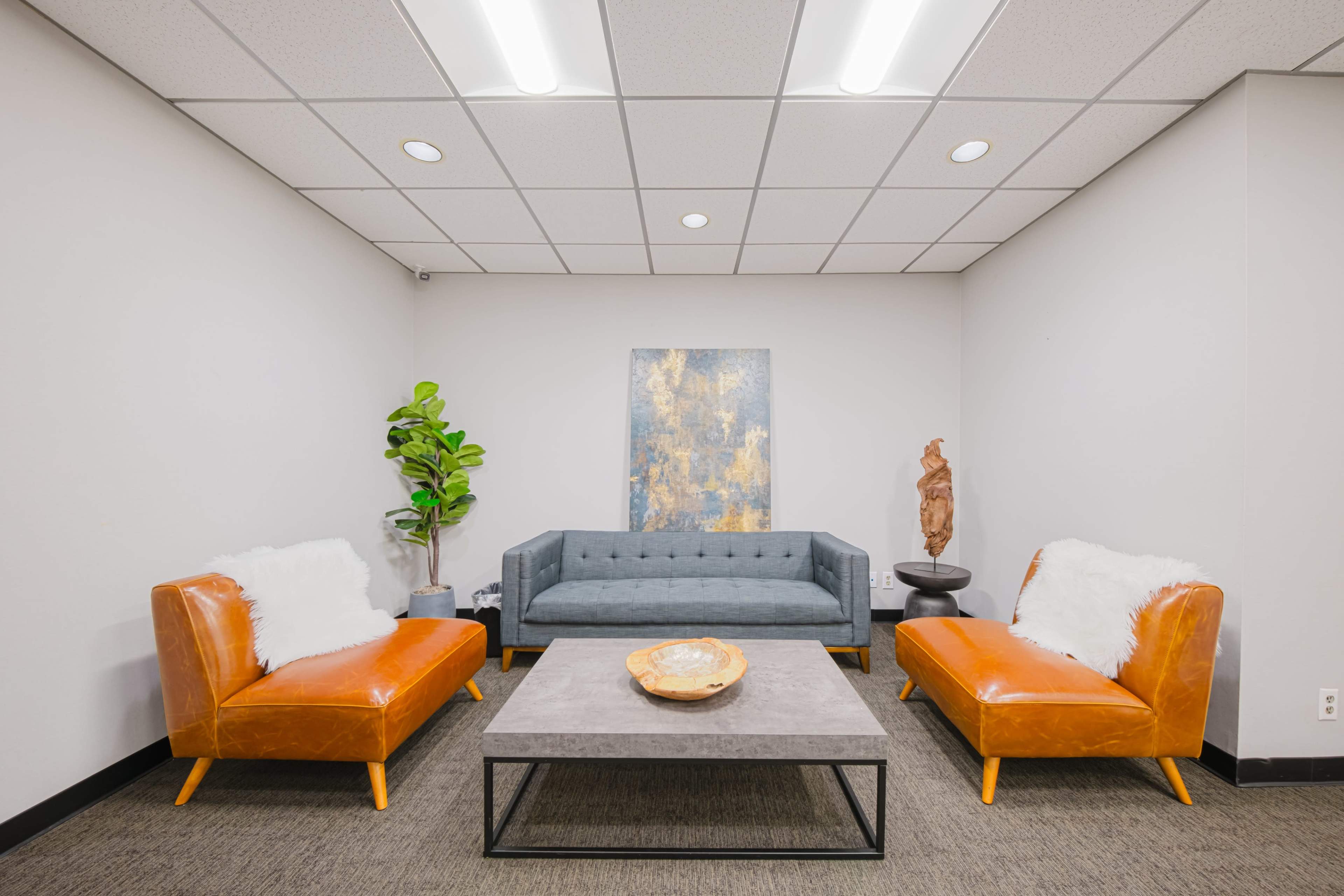 SLEEK SEPULVEDA WORKSPACE PRIVATE OFFICE Image in Westwood, Los Angeles, CA