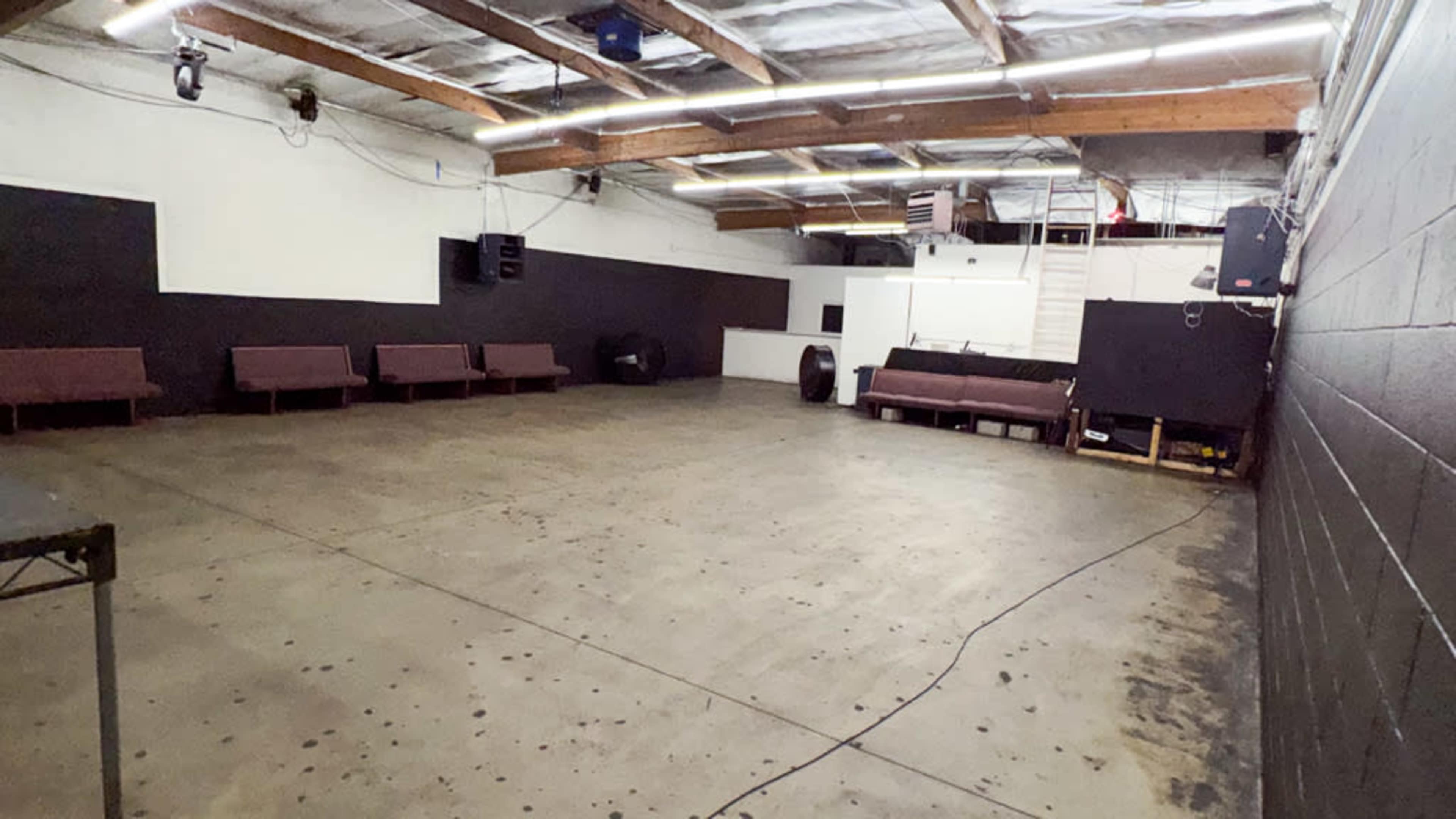 Downtown Warehoues with Gated Parking Image in Central LA, los angeles, CA