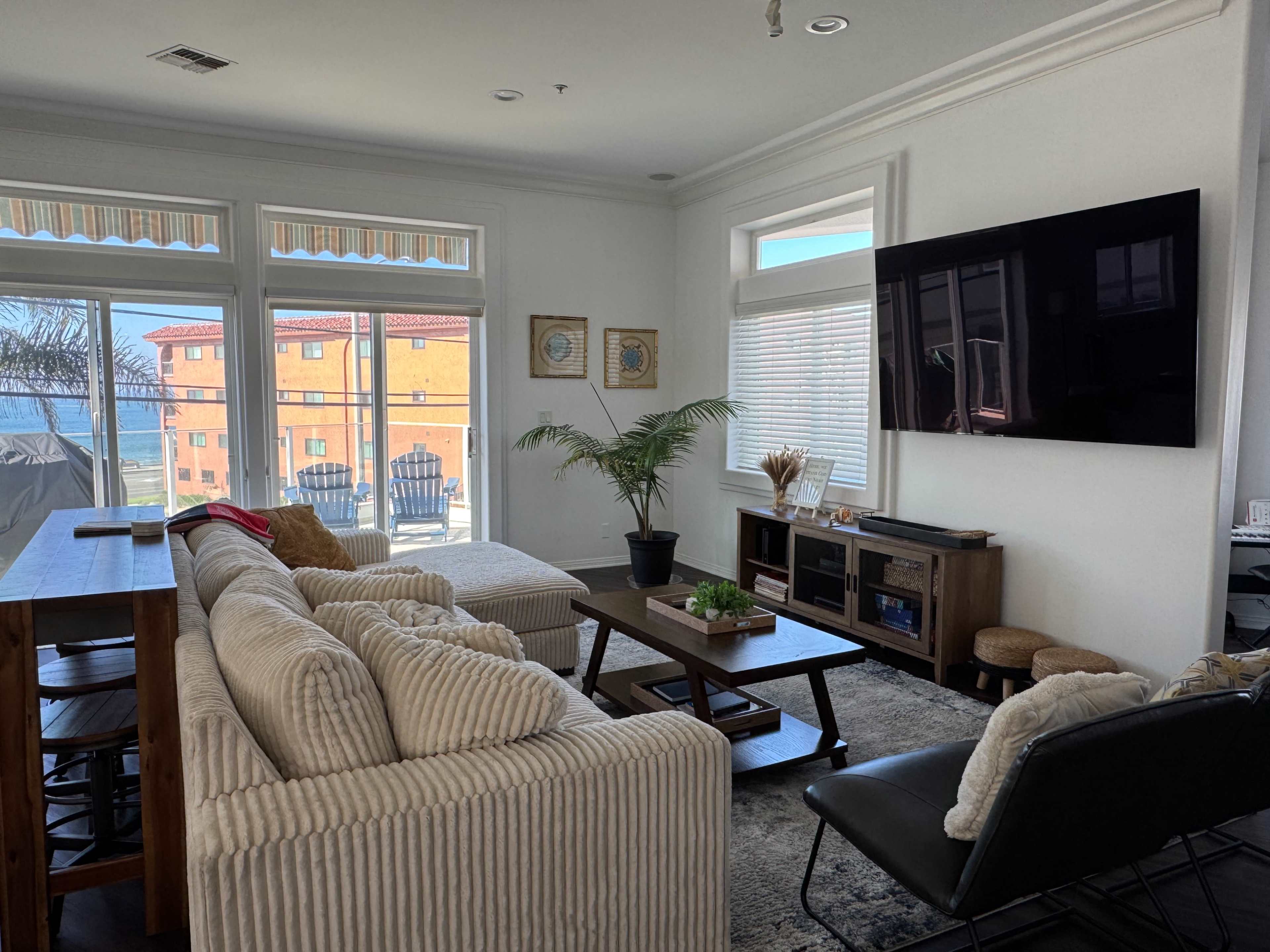 Beach home, bright, great for video and photo shoots, lifestyle shoots Image in South Redondo, Redondo Beach, CA