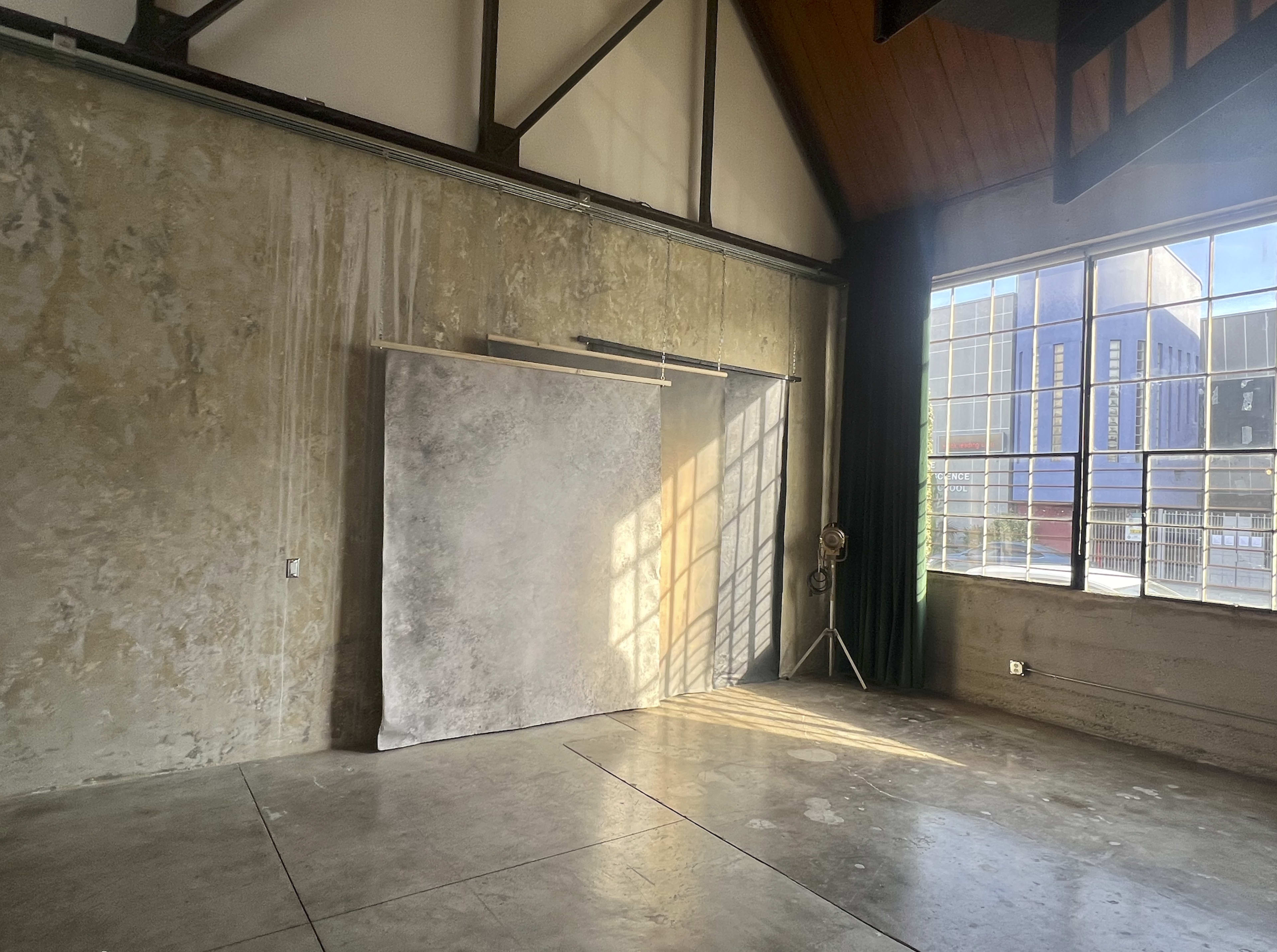 DAYGLOW STUDIOS - Natural light, 2 floors, pre-lit cyc wall, hand-painted backdrops, blackout curtains Image in Koreatown, Los Angeles, CA