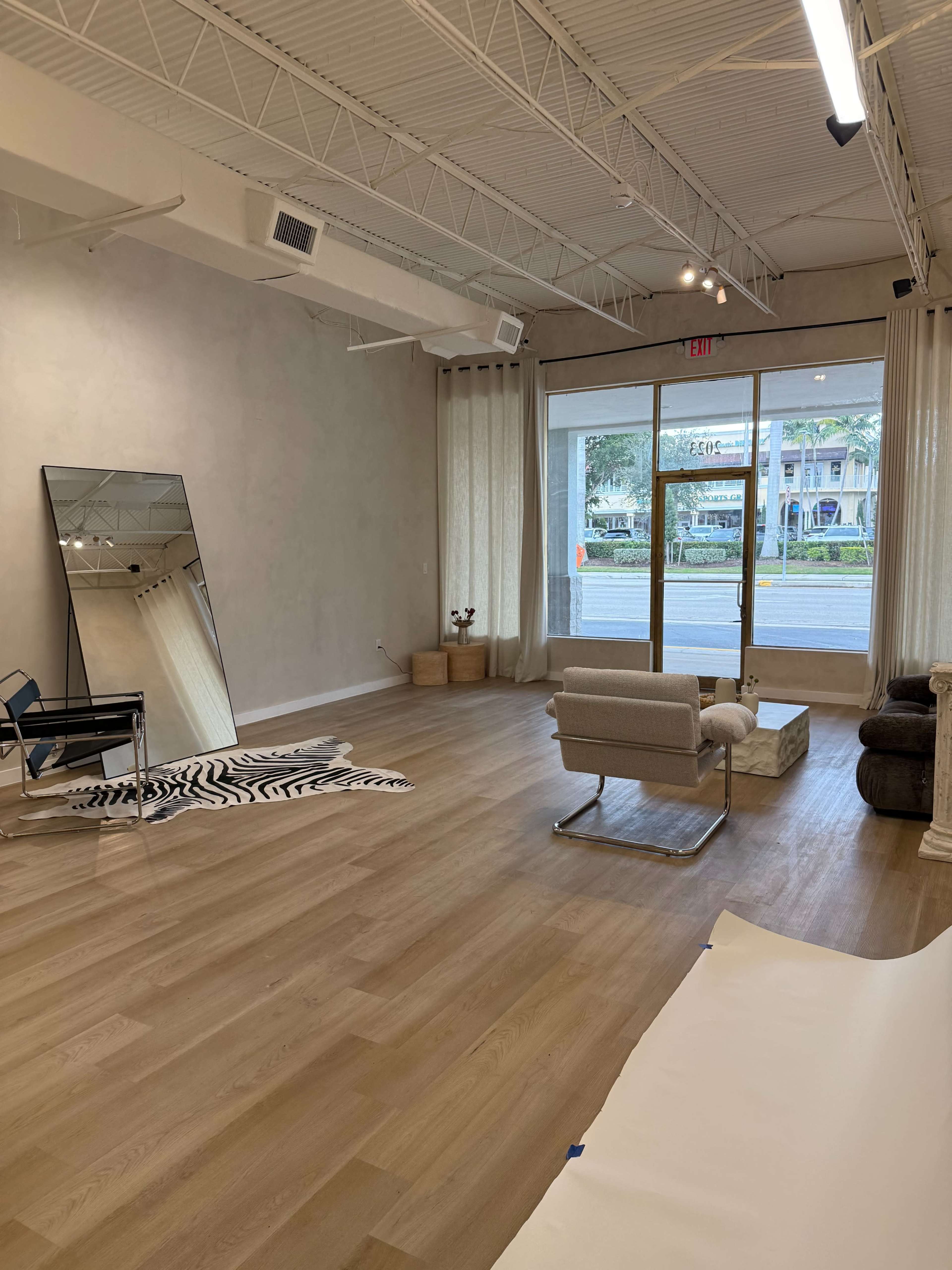 Modern South Florida Photo & Content Studio for Shoots, Workshops & Micro Events Image in Lighthouse Point, Lighthouse Point, FL