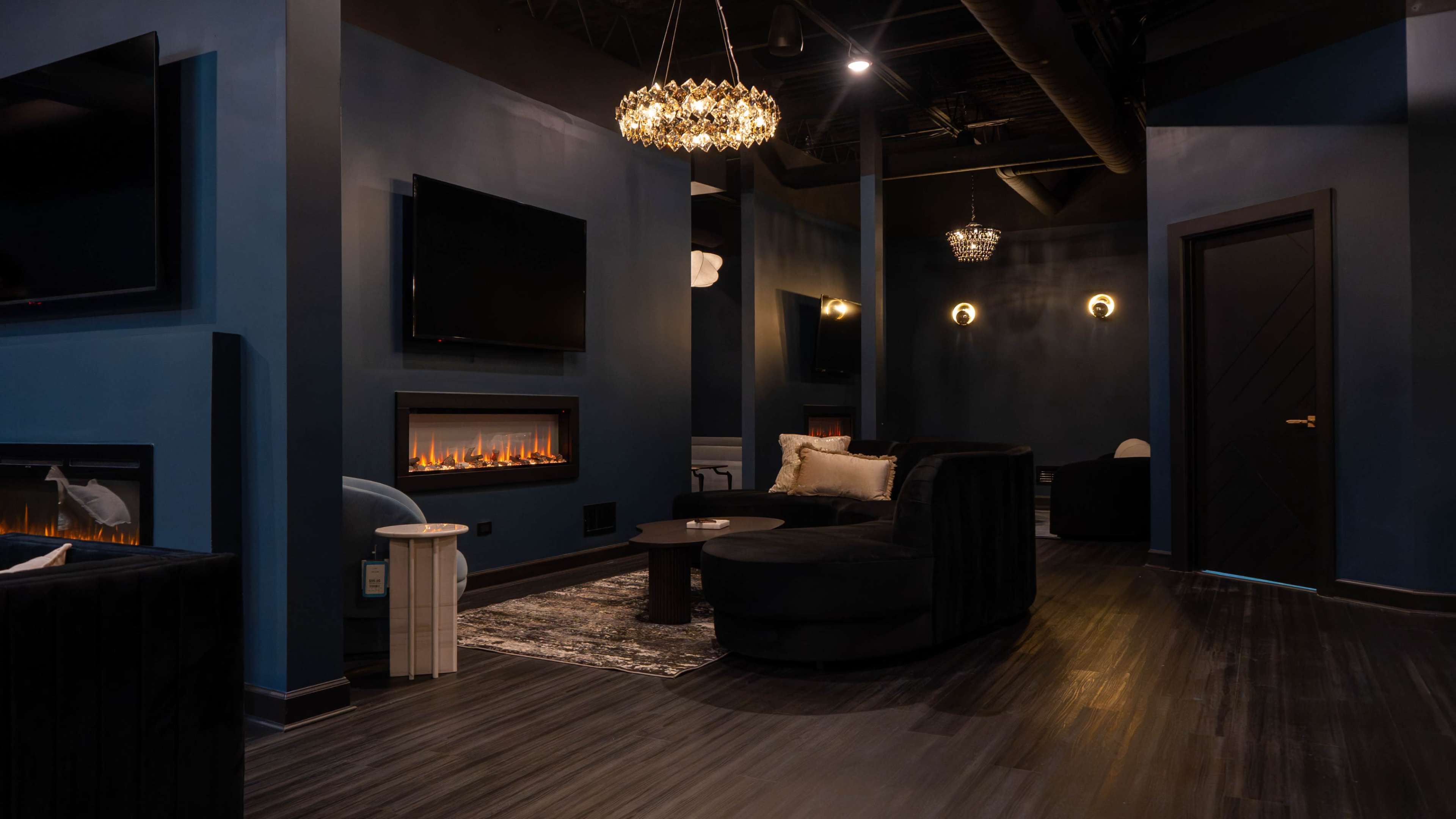 Modern Luxury Lounge – Perfect for Podcasts, Networking, and Photoshoots Image in Bloom Township, Flossmoor, IL