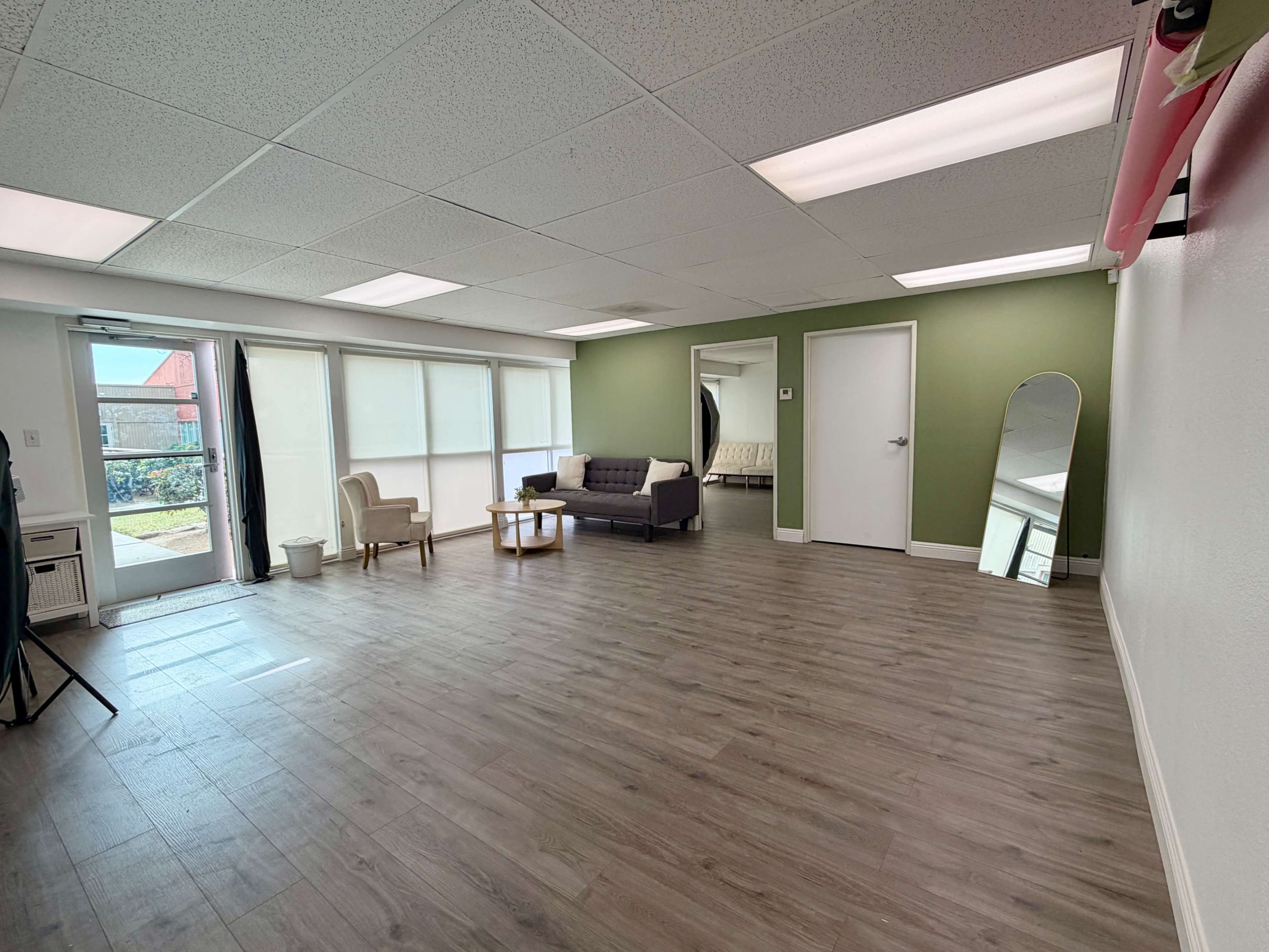 STUDIO 112-Two room photo studio with waiting area Image in Rancho Cucamonga, Rancho Cucamonga, CA