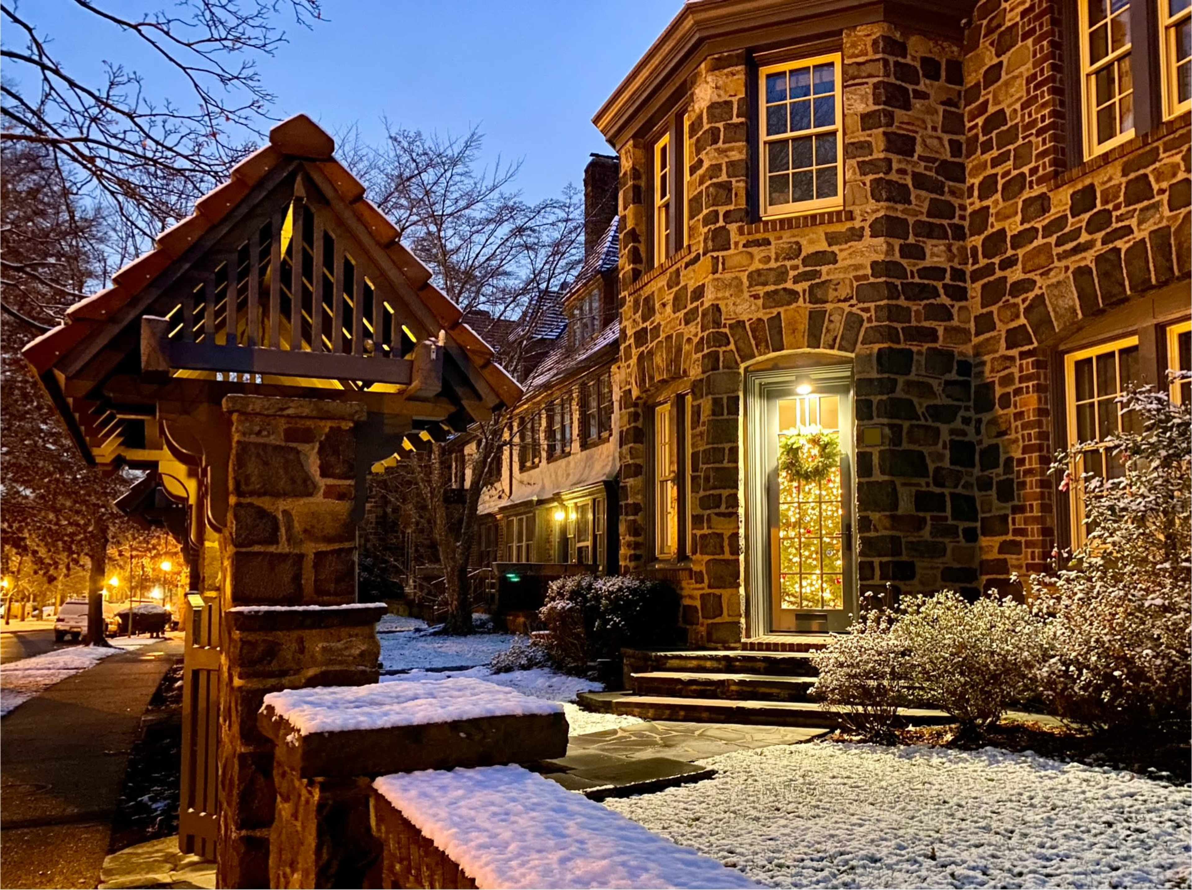 Classic Townhouse in Forest Hills with beautifully renovated interior and lots of sunlight Image in Forest Hills, Forest Hills, NY