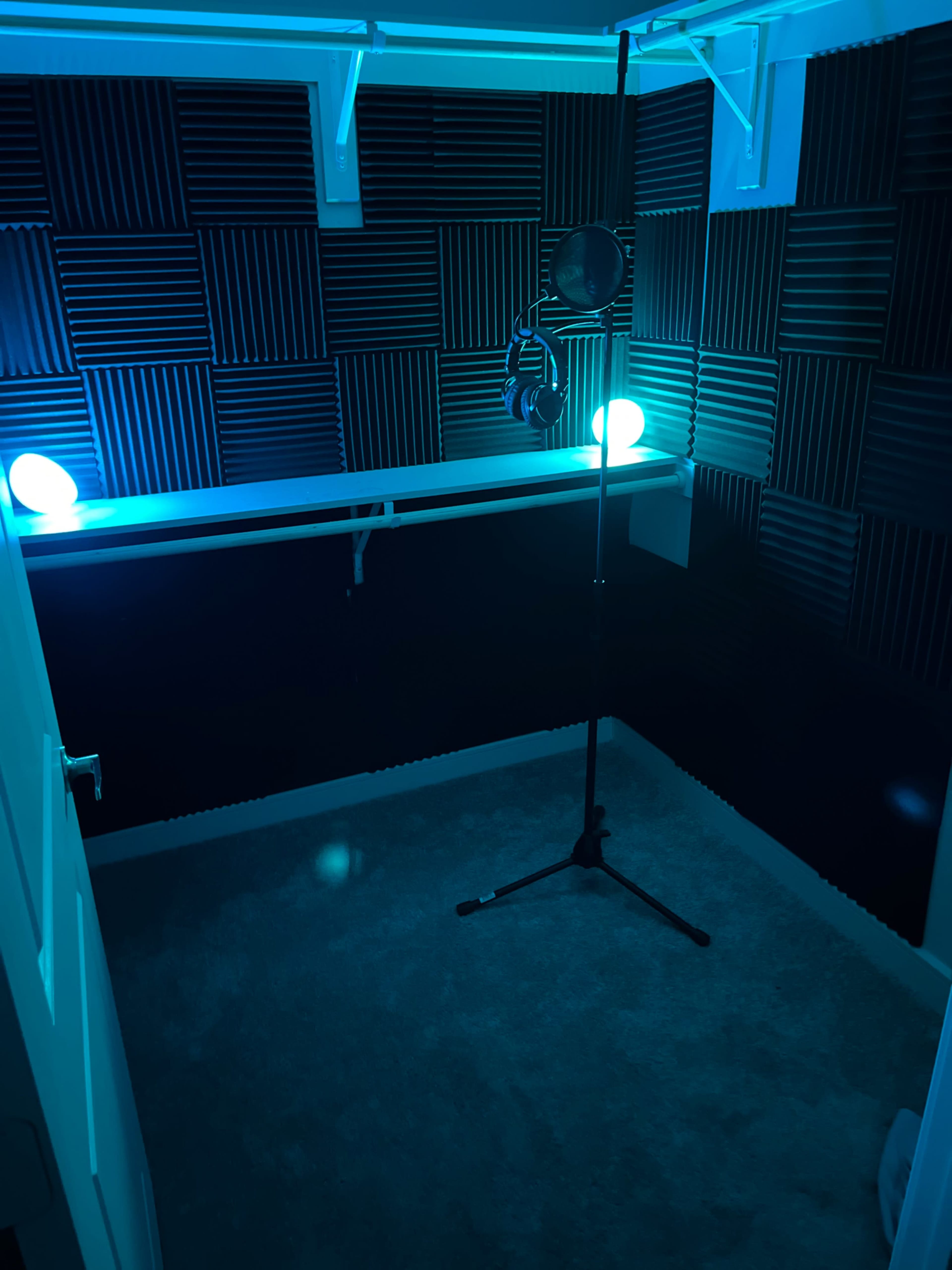 Cozy recording studio with professional equipment Image in Farmers Branch, Farmers Branch, TX