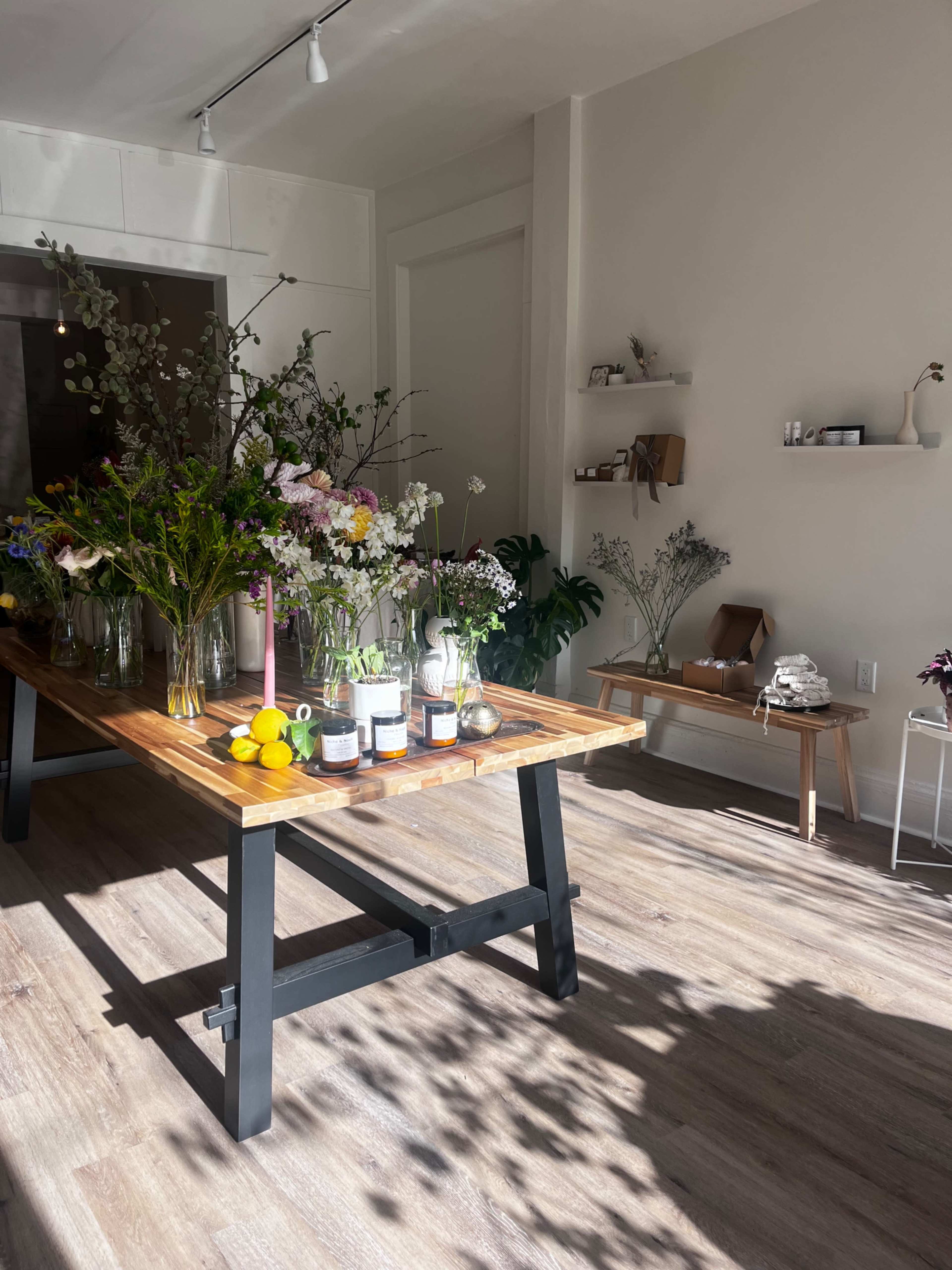 Minimalist Flower Studio Image in Polk Gulch, San Francisco, CA