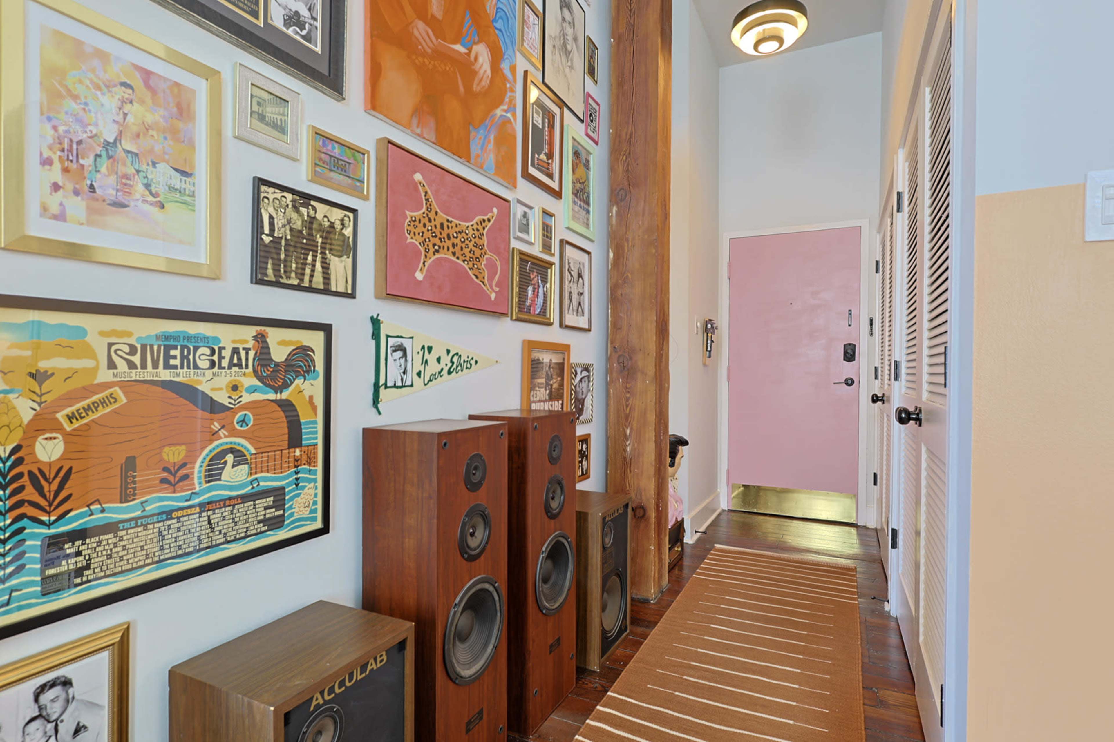 ⚡ Rock & Roll Chic Condo in Downtown ⚡ Image in Downtown Memphis, Memphis, TN