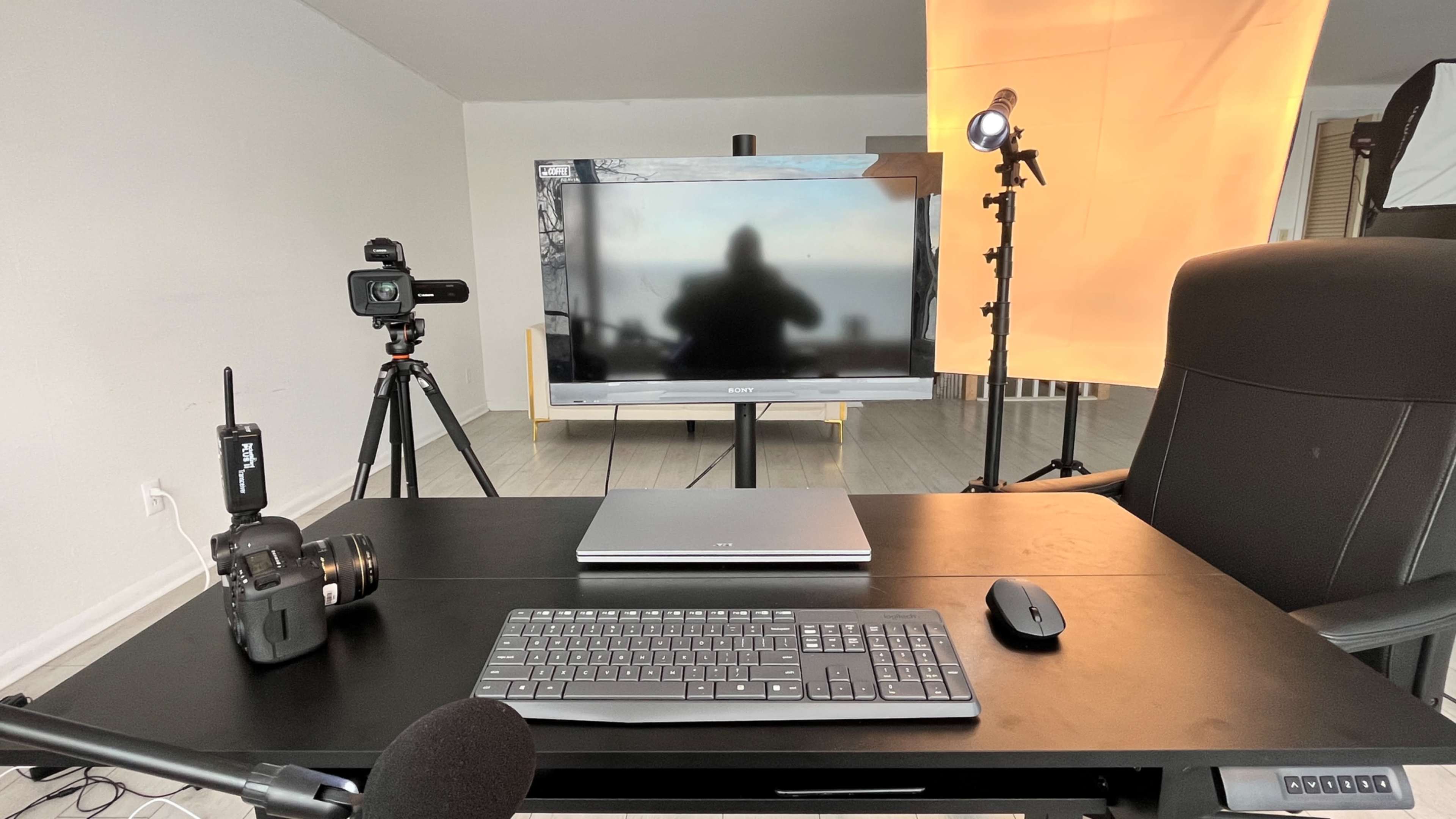 Waterfront podcast studio Image in Burlington, Burlington, ON