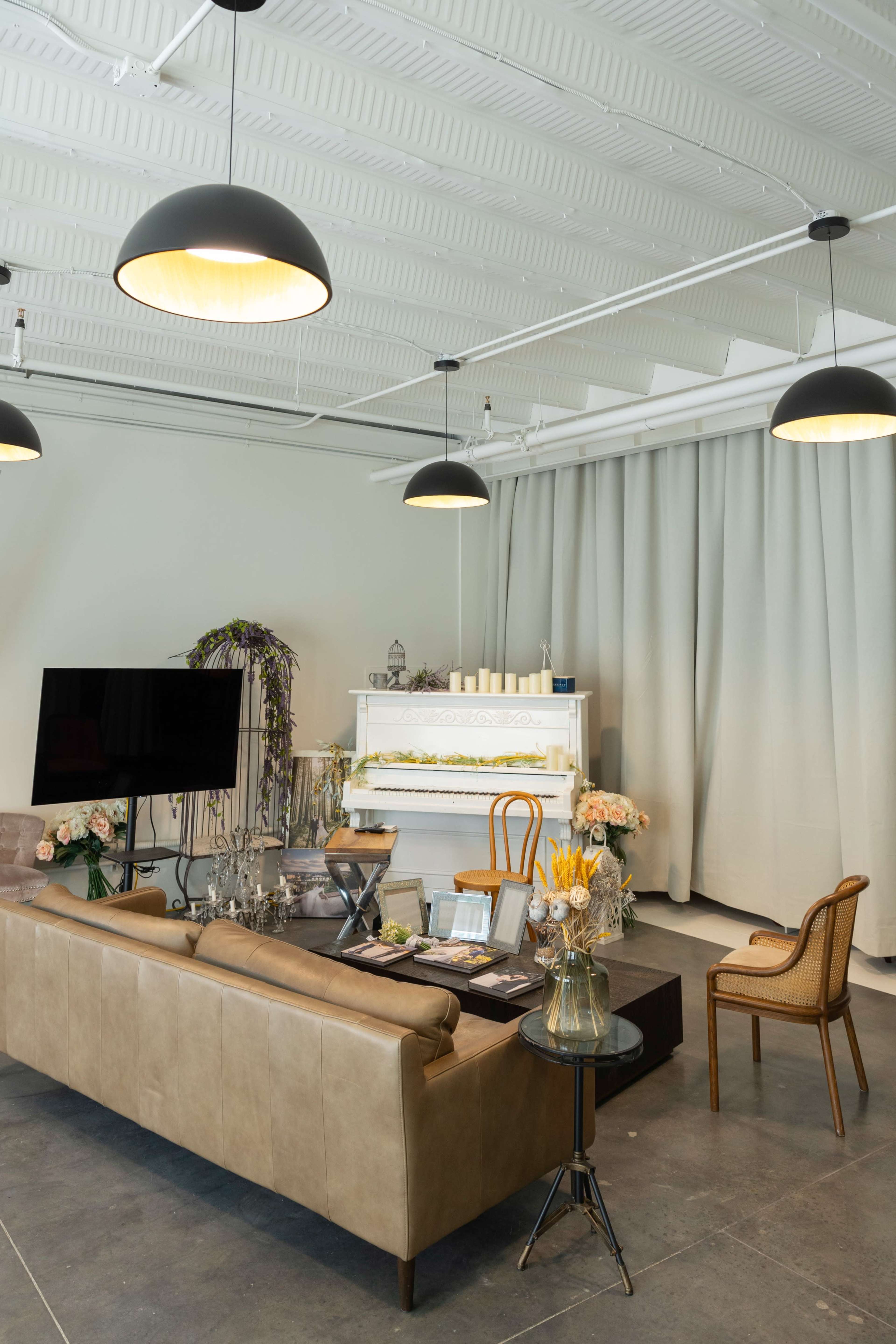 Richmond Industrail style studio & event space Image in Richmond, Richmond, BC