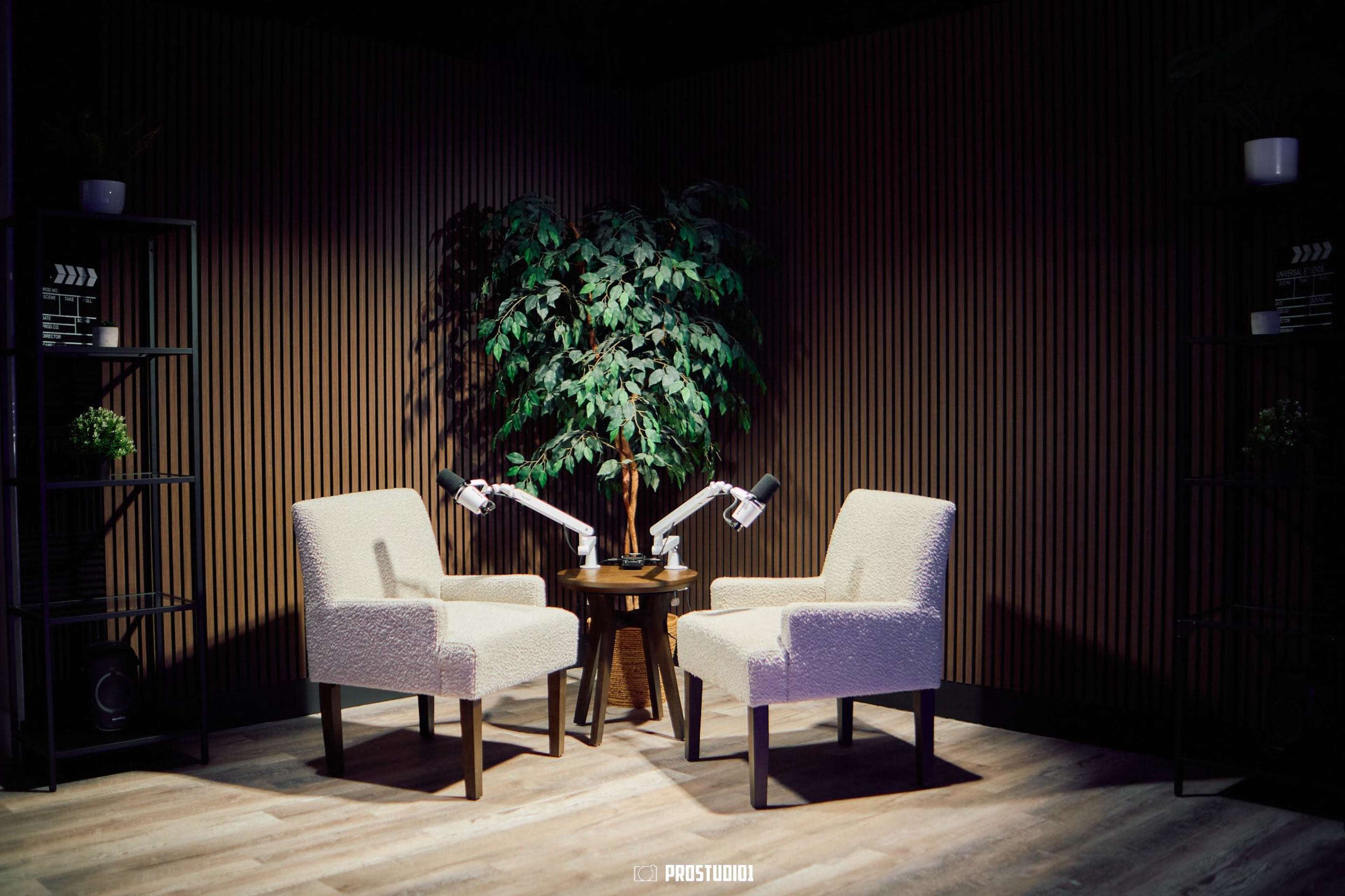 Podcast & Photo Studio with Cinematic Vibes in Hollywood, FL Image in Royal Poinciana, Hollywood, FL