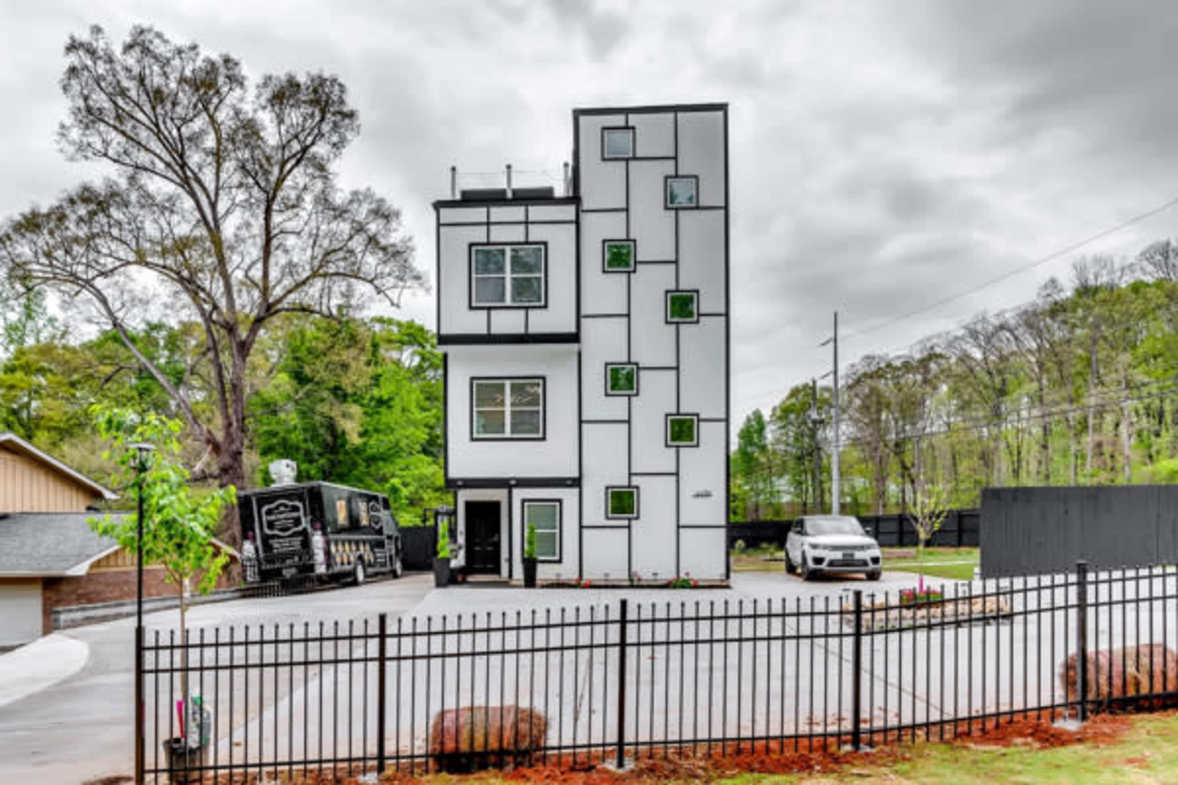 Unique Modern Experience in Decatur Image in , Decatur, GA