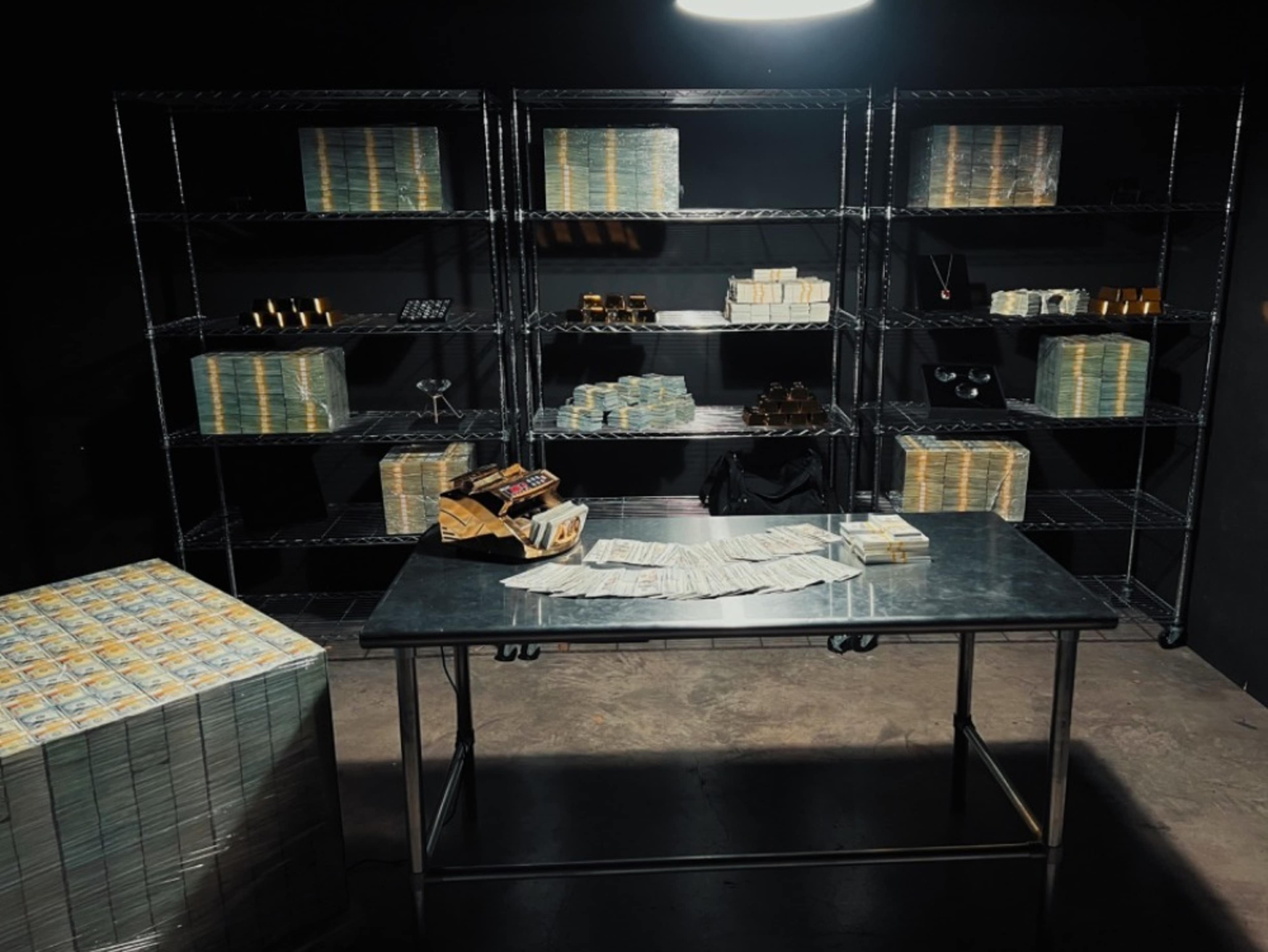 Bank vault set
