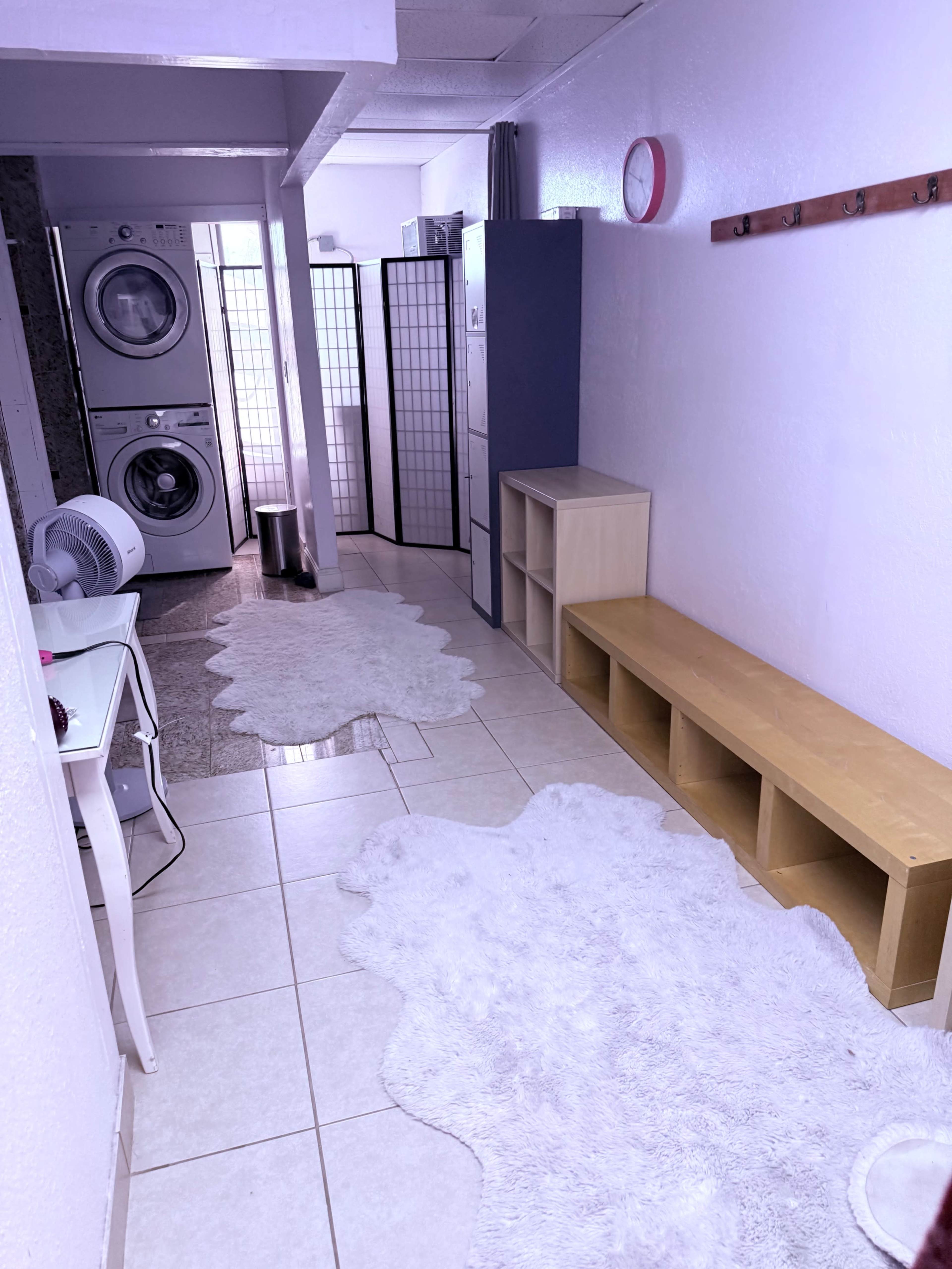 Open space with two side mirrors Image in Santa Clara, Santa Clara, CA