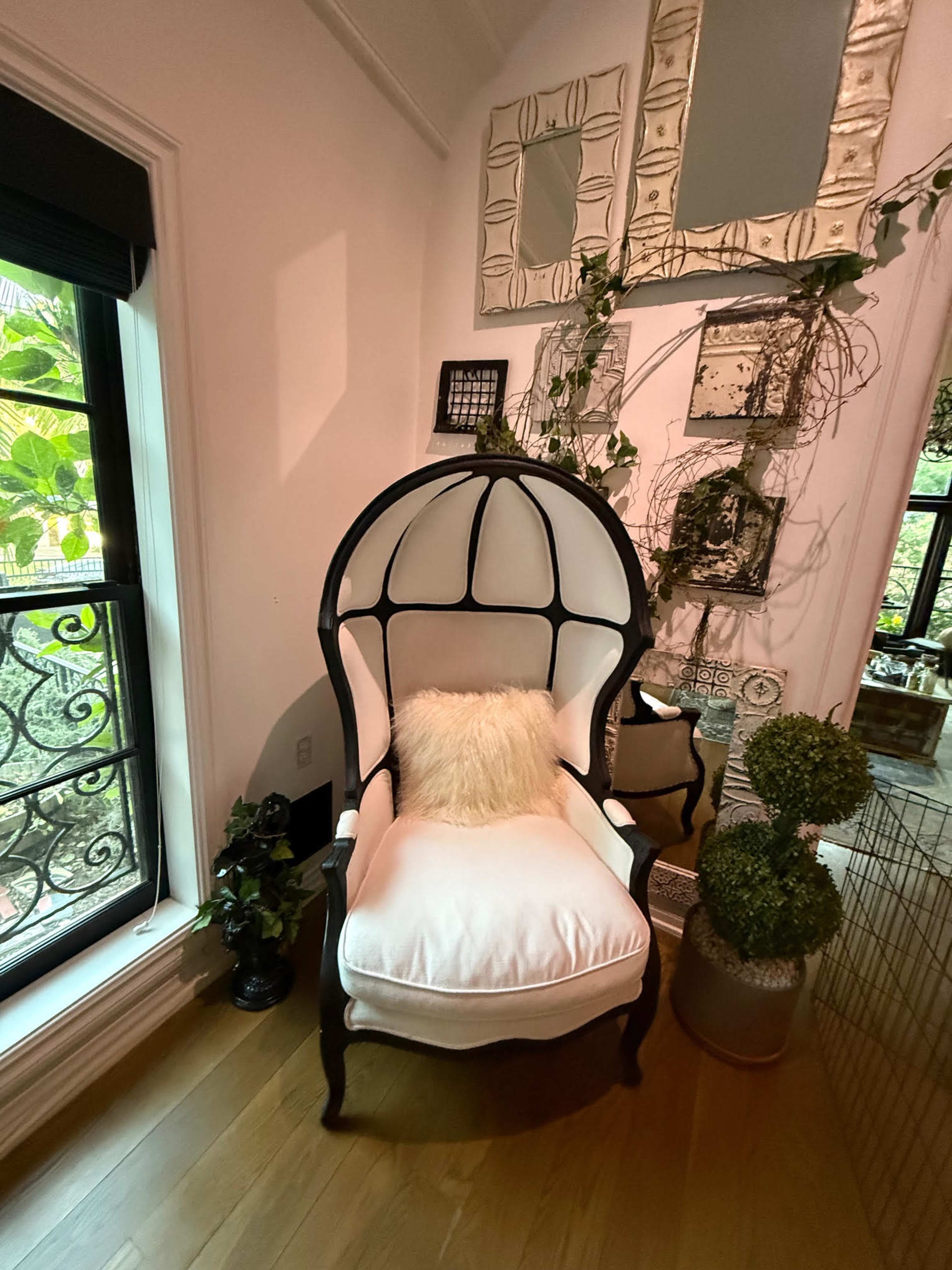 Old Hollywood Los Feliz Eclectic Home / 3 bedroom / 4 Bath / Pool/ Sauna / Cold Plunge / Yard / Gym (indoor + outdoor) Image in Los Feliz, Los Angeled, CA