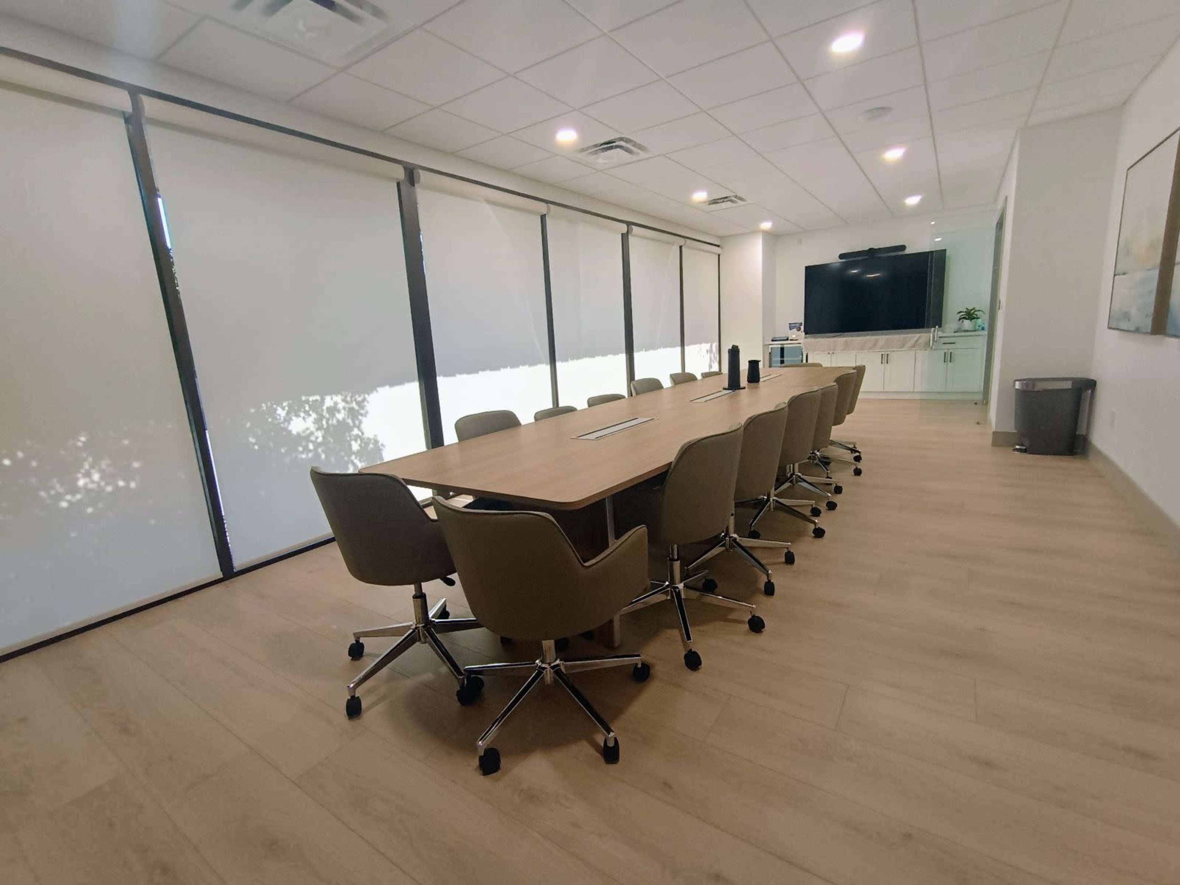 Prime Professional Boardroom for Rent - Central Sacramento Location Image in Arden-Arcade, Sacramento, CA