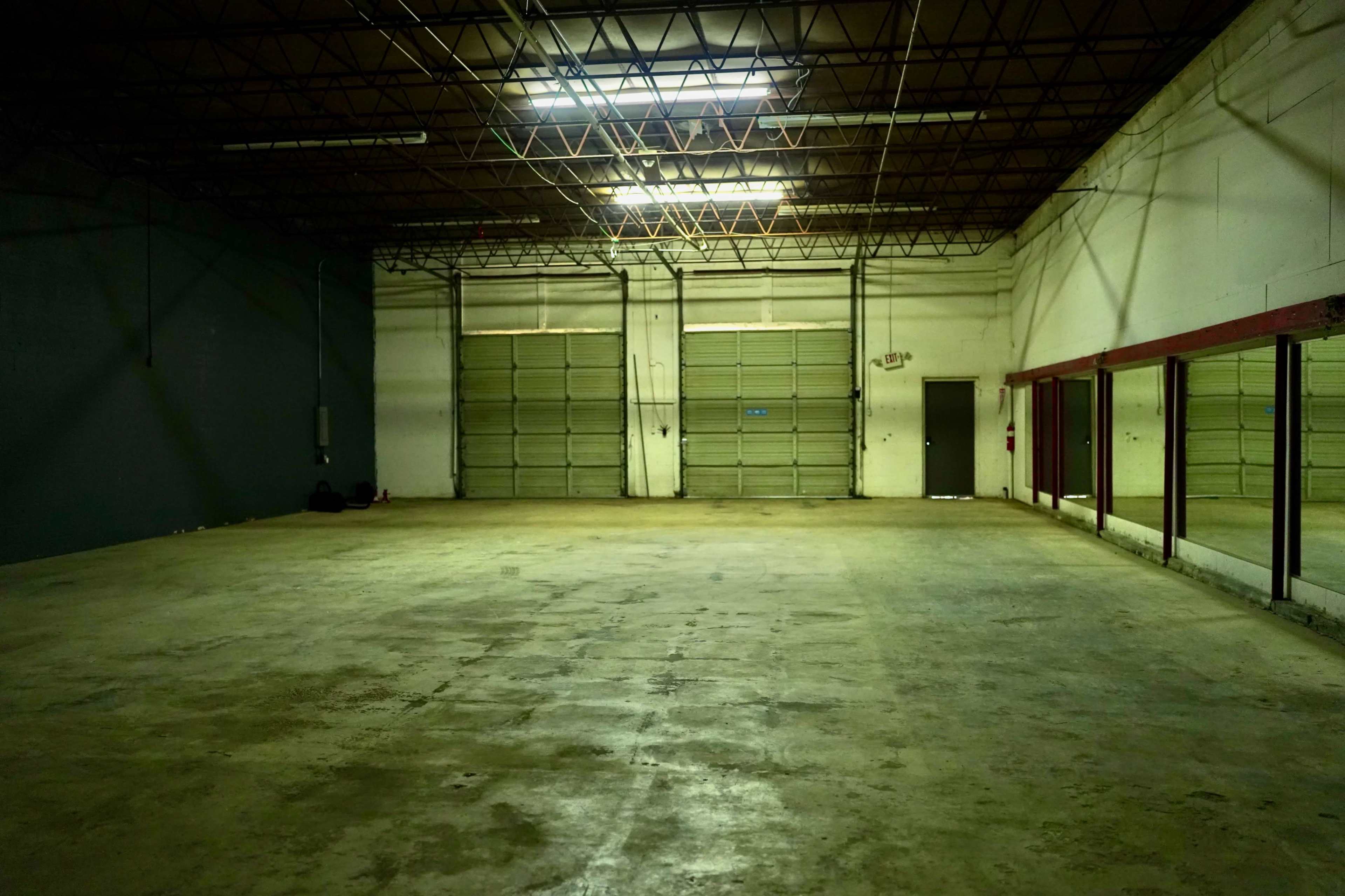 Huge Warehouse with Ramp Loading Image in Stonecrest, Stonecrest, GA