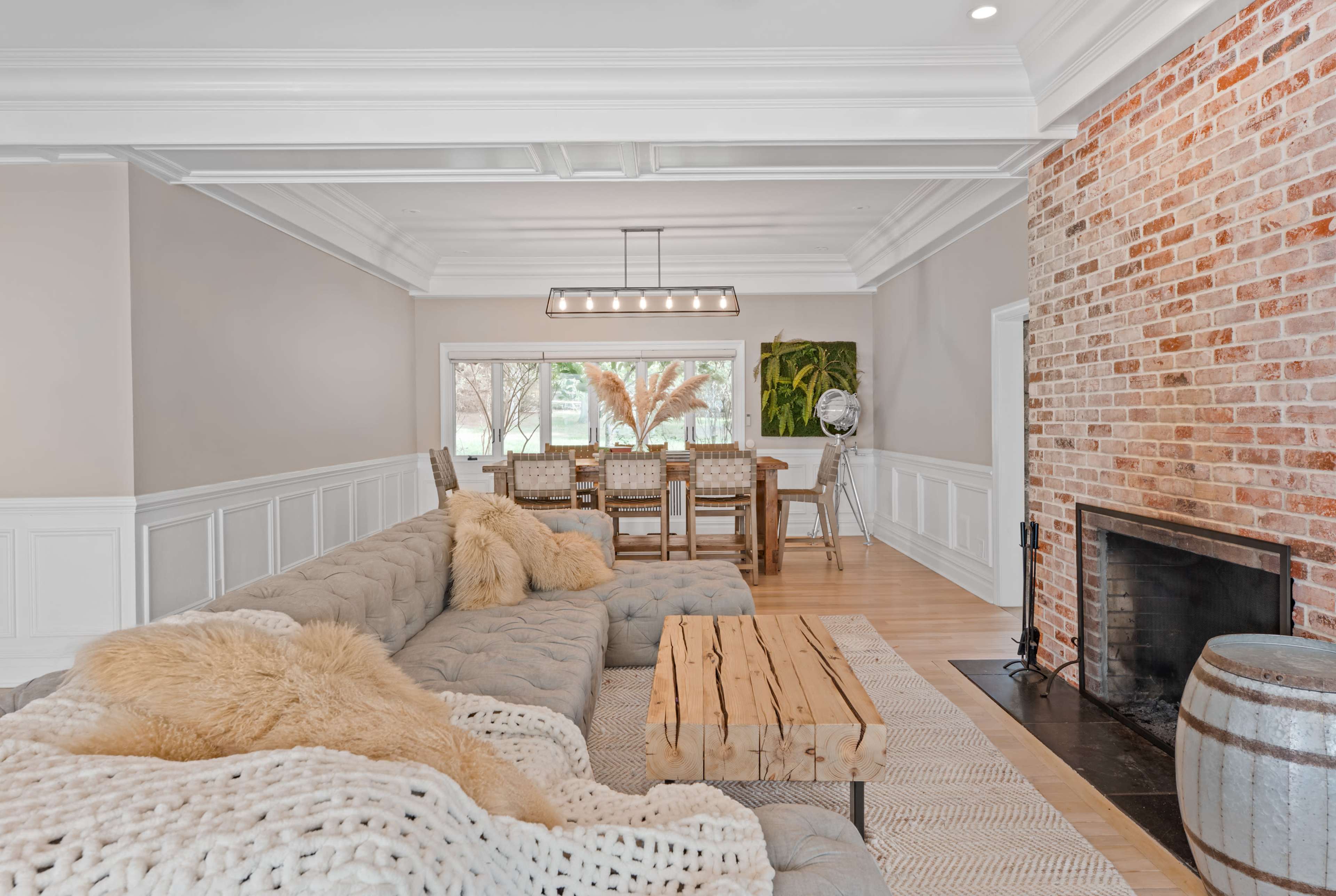 Rustic Tuscan style Villa Image in Mahwah, Mahwah, NJ